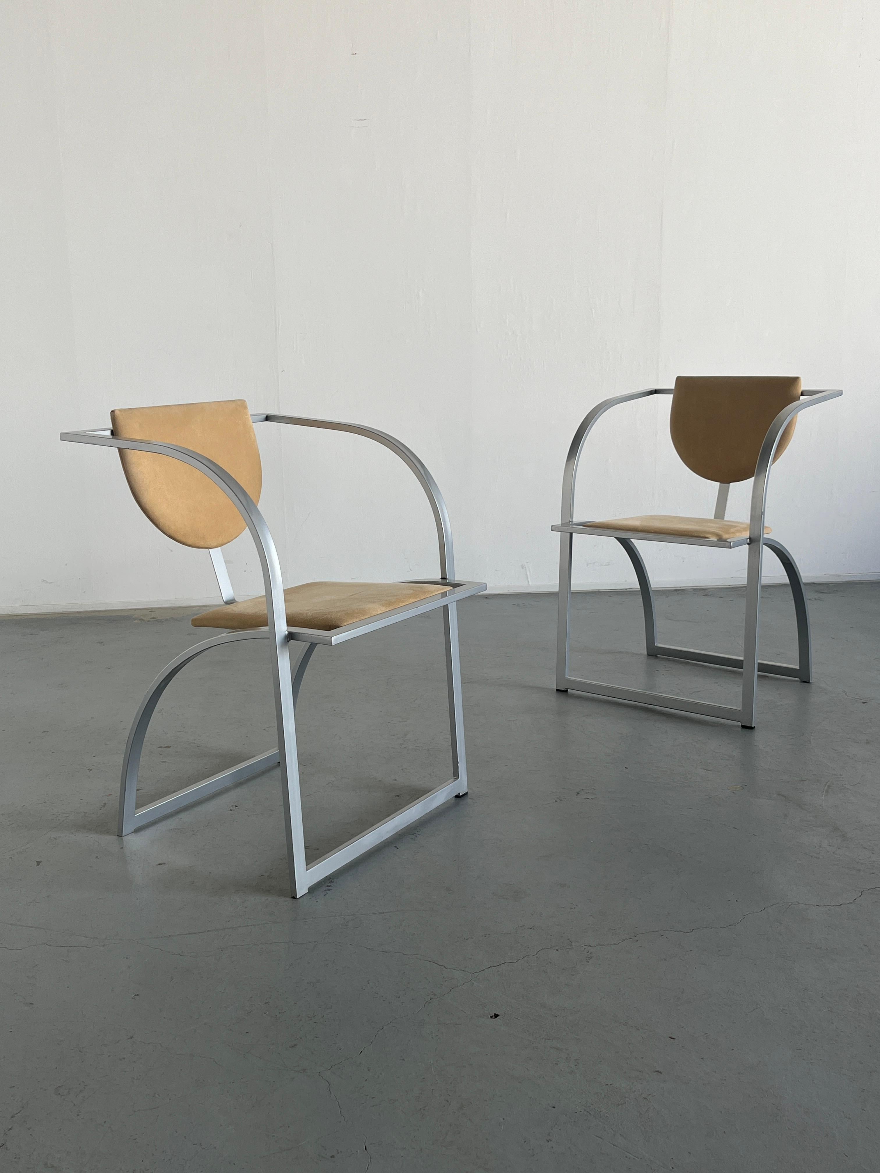 Postmoderne Stühle aus durchsichtigem Stahl und beigem Polster, Modell 