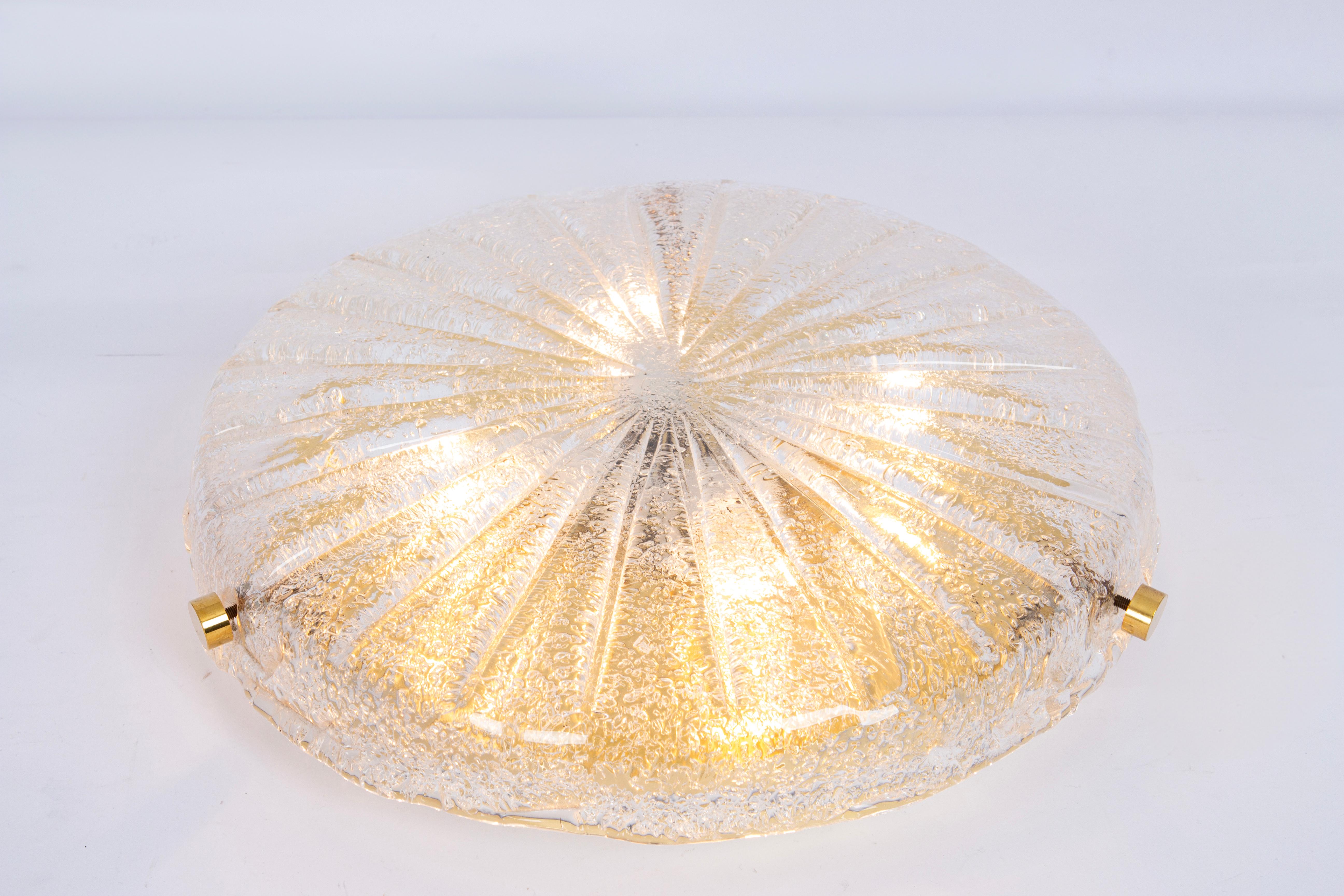 1 des 3 plafonniers ronds Sunburst de Murano par Hillebrand, Allemagne, 1970 en vente 2