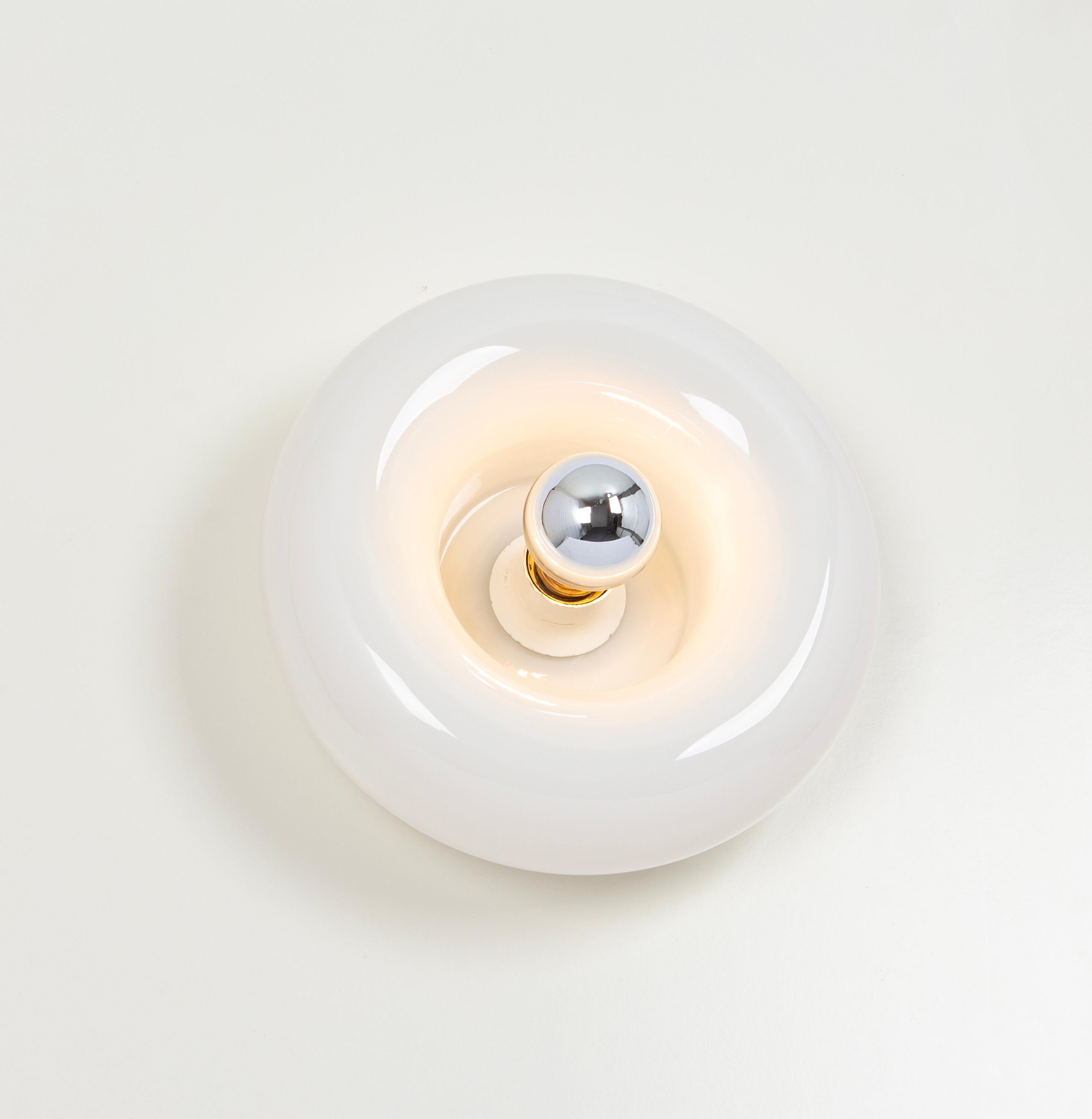 1 of 2 Special Opal Glass Wall Light Doughnut Shape by Doria, Germany, 1960s In Good Condition For Sale In Aachen, NRW