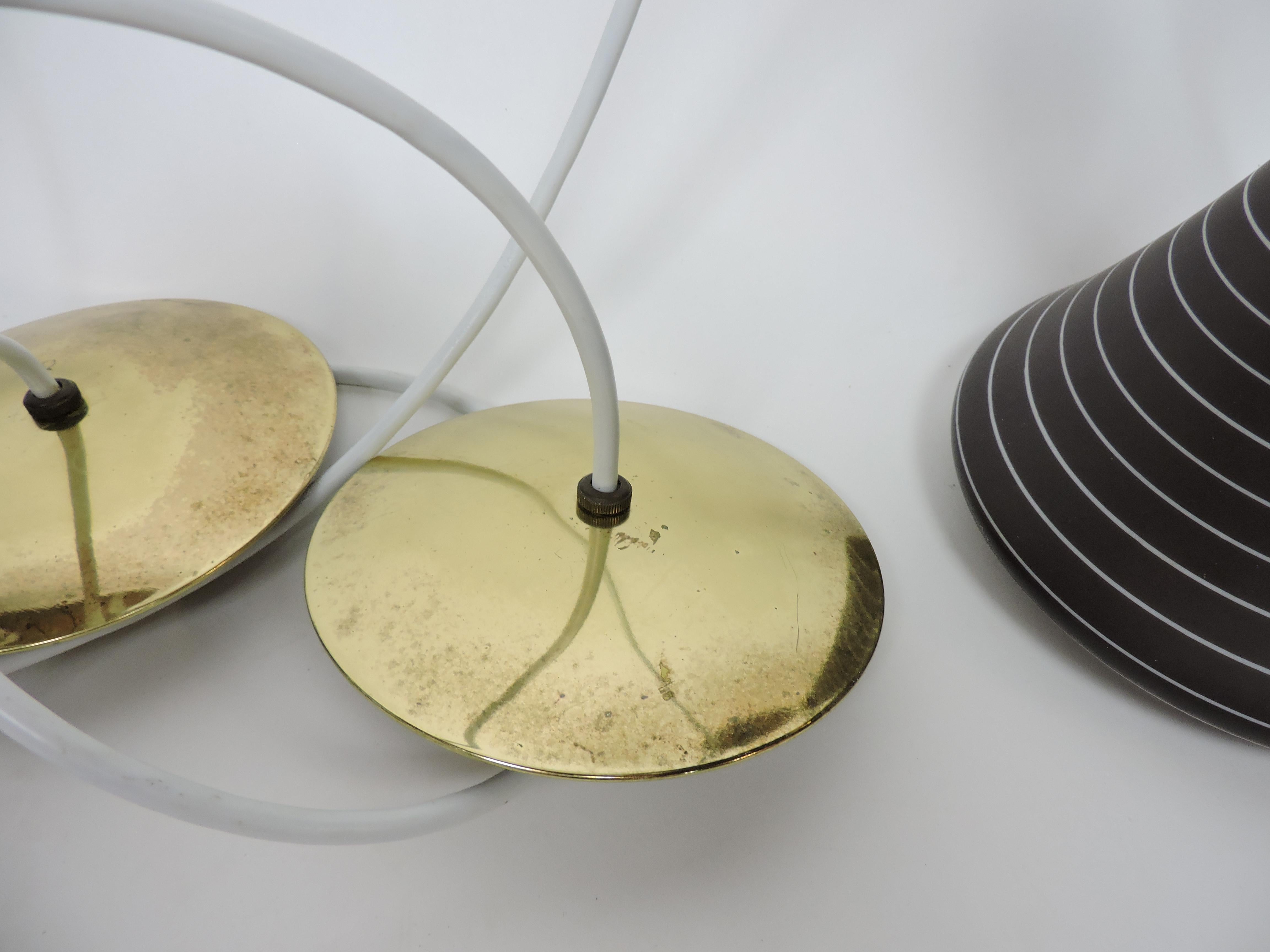 1 of 2 Stilnovo Style Mid Century Modern Glass and Brass Pendant Lights For Sale 6