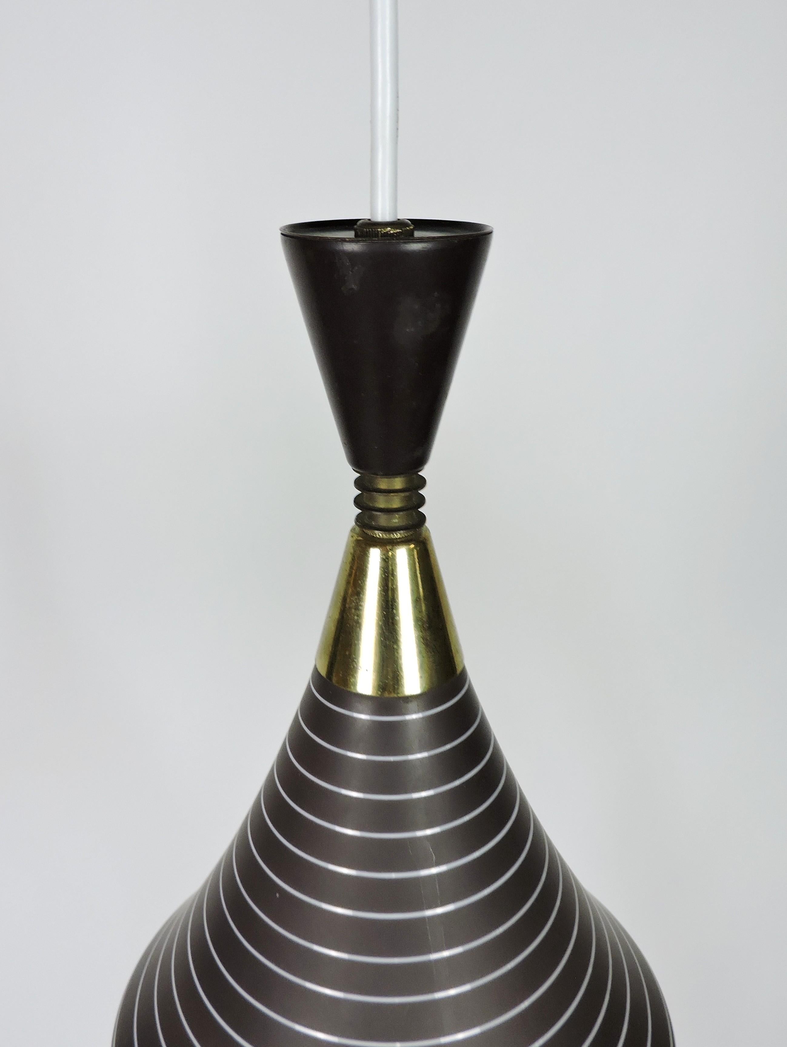 1 of 2 Stilnovo Style Mid Century Modern Glass and Brass Pendant Lights For Sale 3