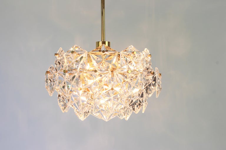 Mid-Century Modern 1 of 2 Stunning Chandelier, Brass and Crystal Glass by Kinkeldey, Germany, 1970 For Sale