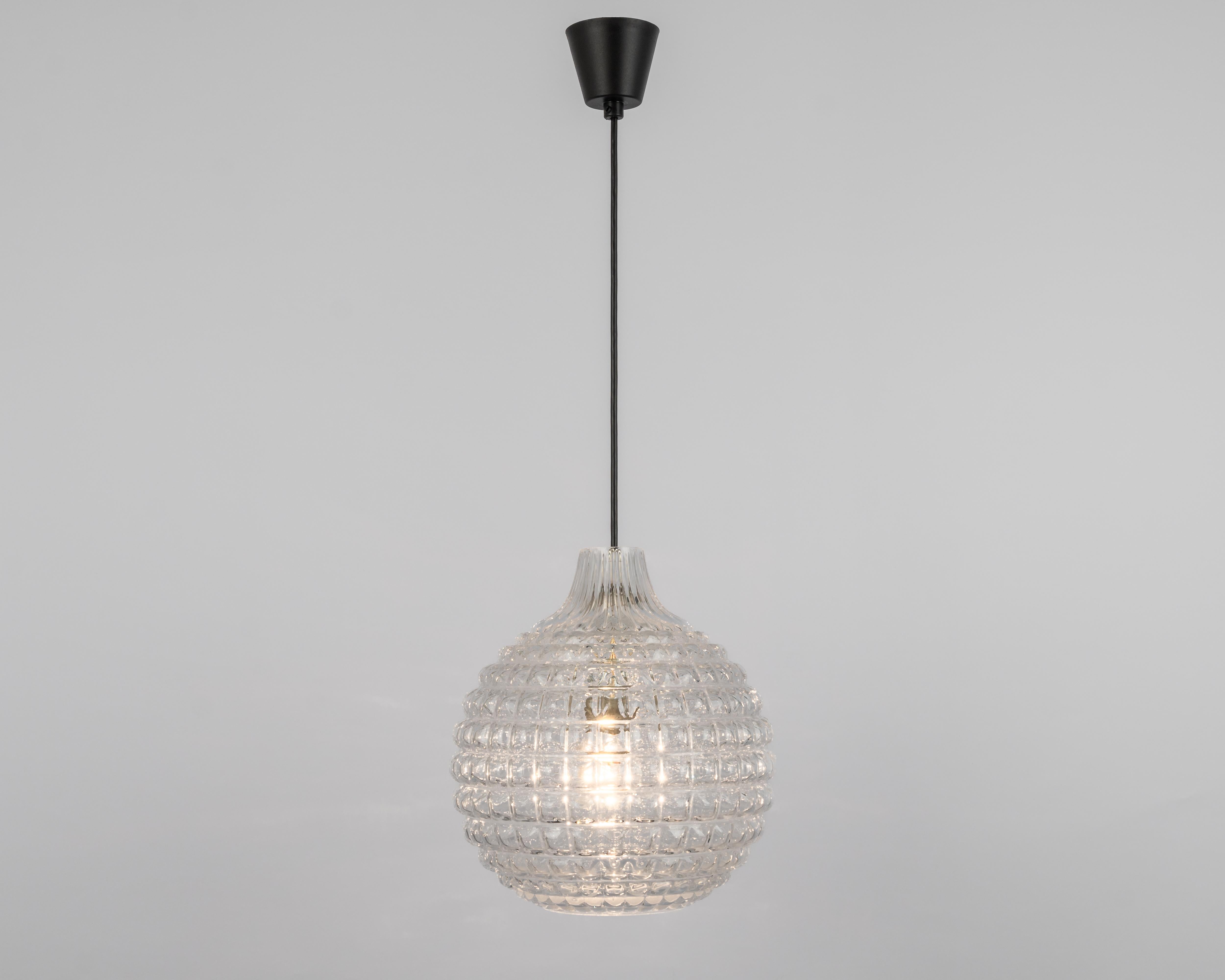 1 of 2 Stunning Crystal Glass Pendant Light, Peill & Putzler, Germany, 1970s For Sale 7