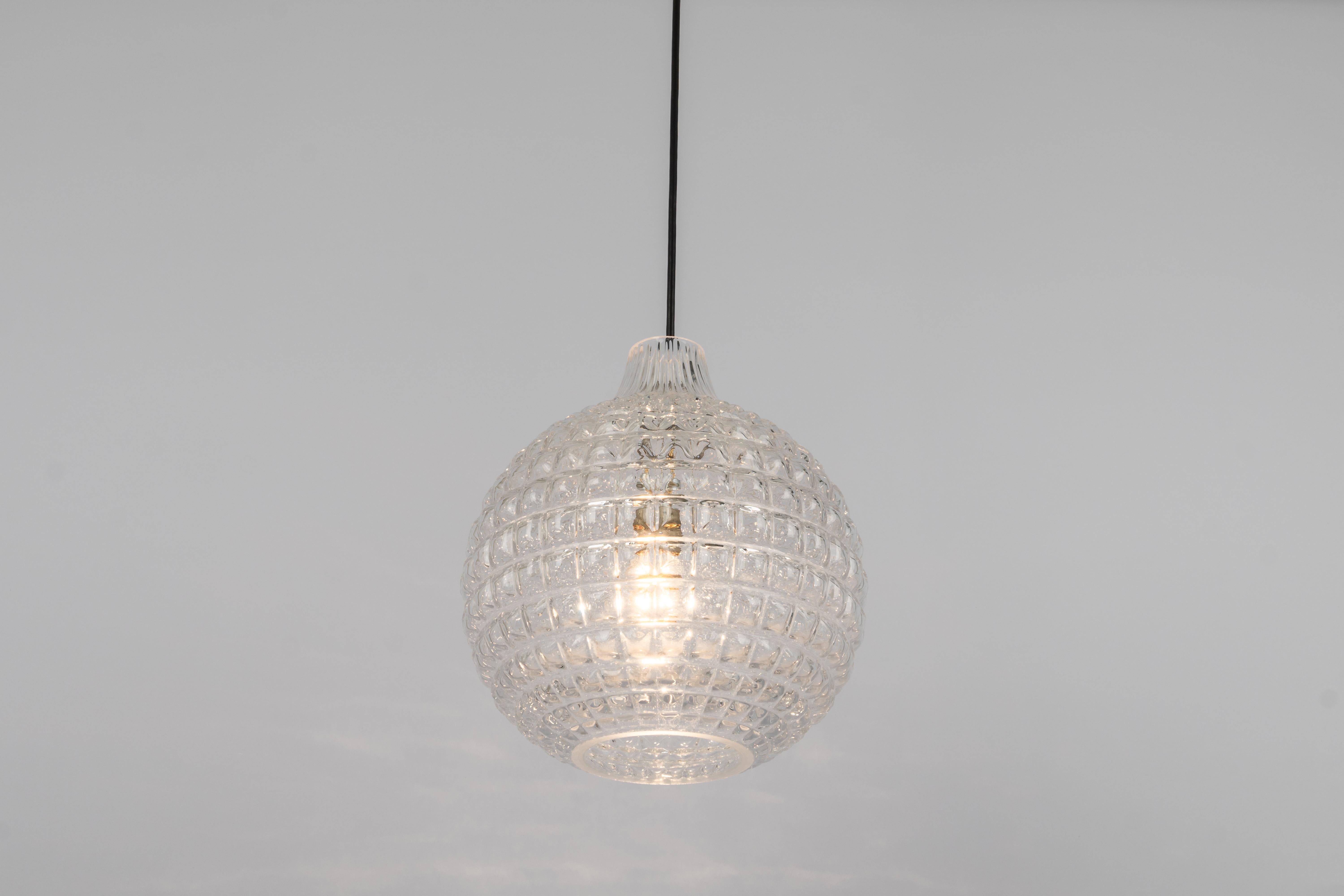 1 of 2 Stunning Crystal Glass Pendant Light, Peill & Putzler, Germany, 1970s For Sale 8