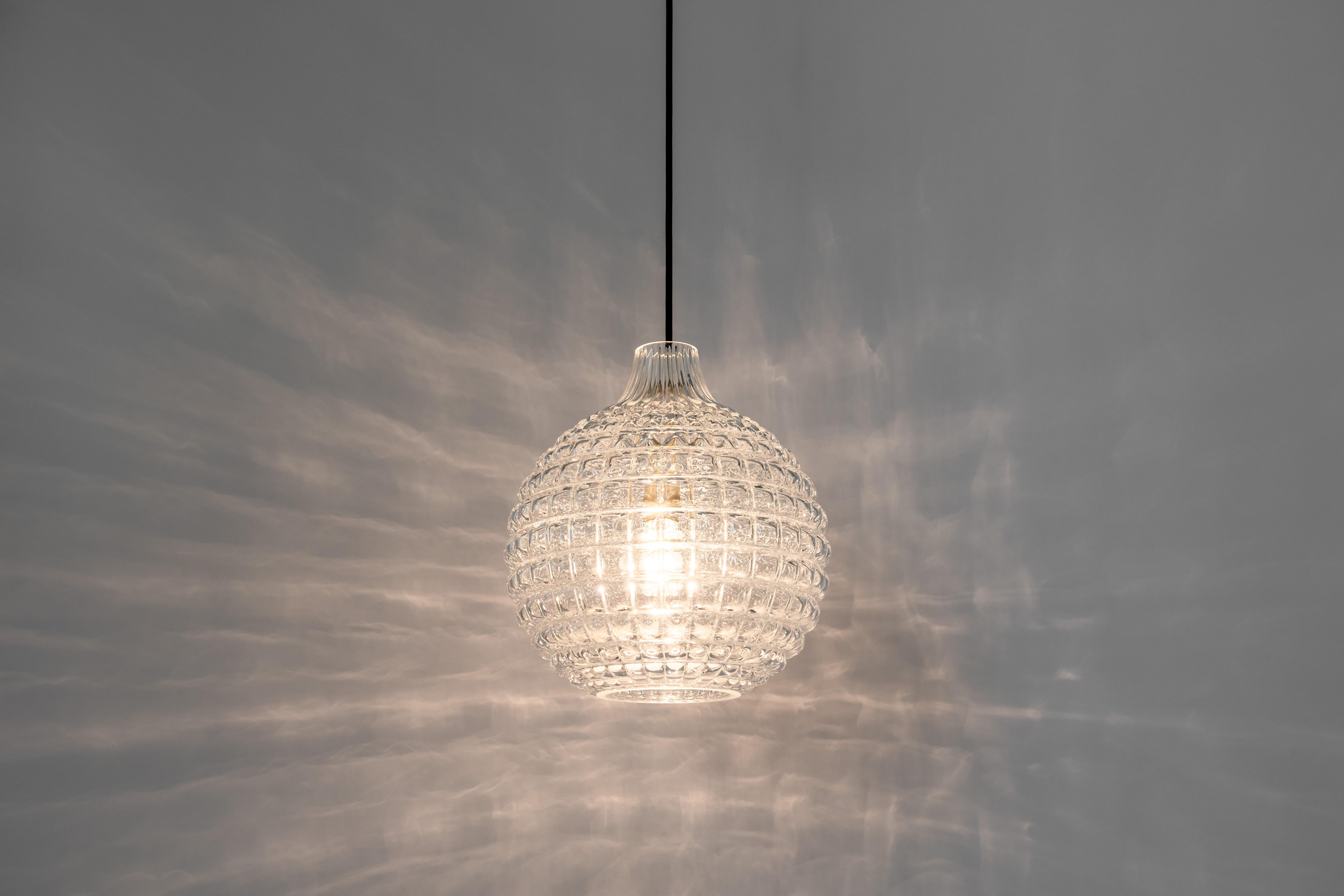 1 of 2 Stunning Crystal Glass Pendant Light, Peill & Putzler, Germany, 1970s For Sale 10