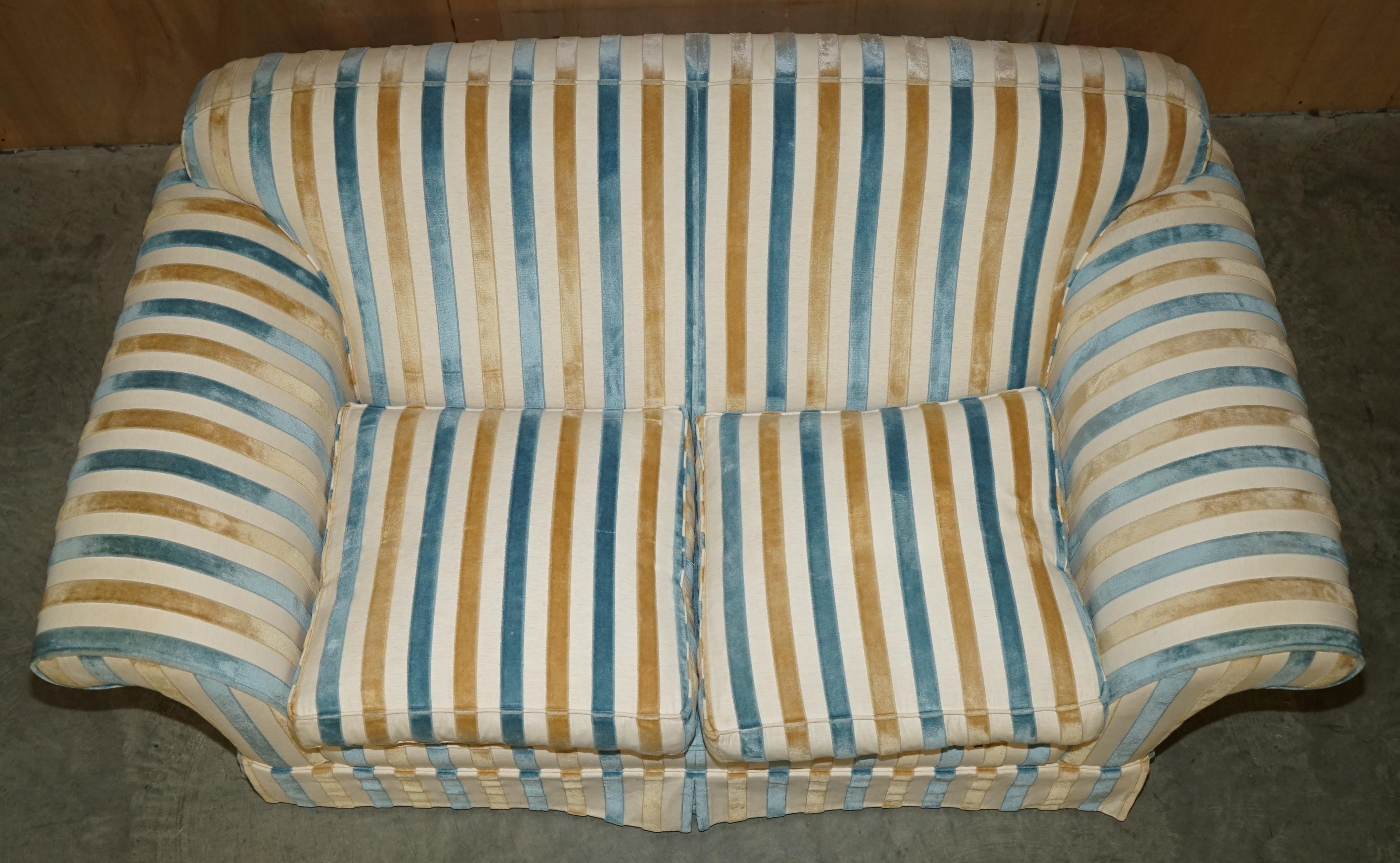 1 OF 2 STUNNING MULBERRY HOME DESiGNER CONTEMPORARY STRIPED TWO SEATER SOFAS For Sale 5