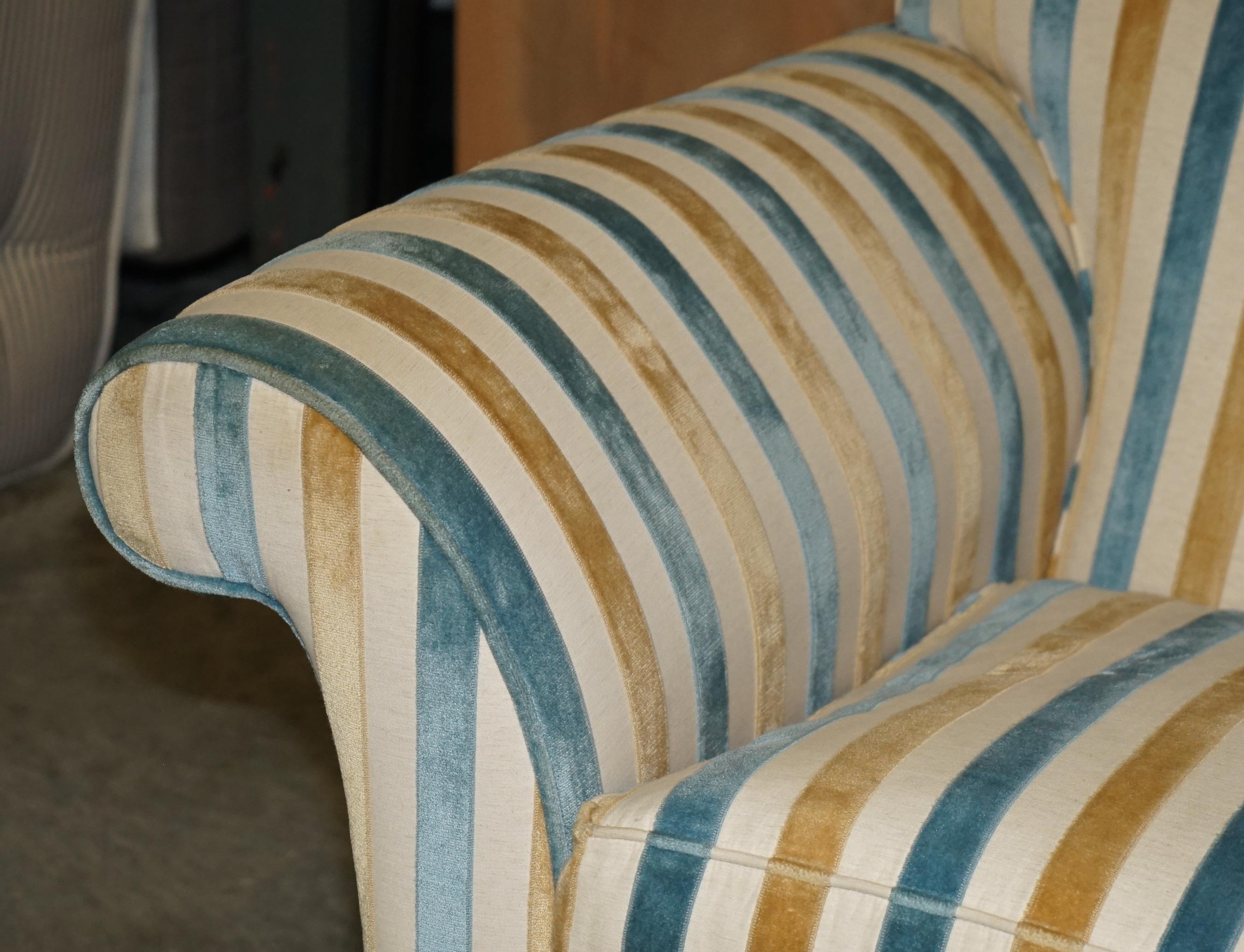 Hand-Crafted 1 OF 2 STUNNING MULBERRY HOME DESiGNER CONTEMPORARY STRIPED TWO SEATER SOFAS For Sale