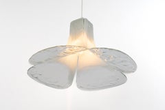 1 von 2 atemberaubenden Murano-Pendelleuchten entworfen von Carlo Nason für Kalmar, 1970er Jahre