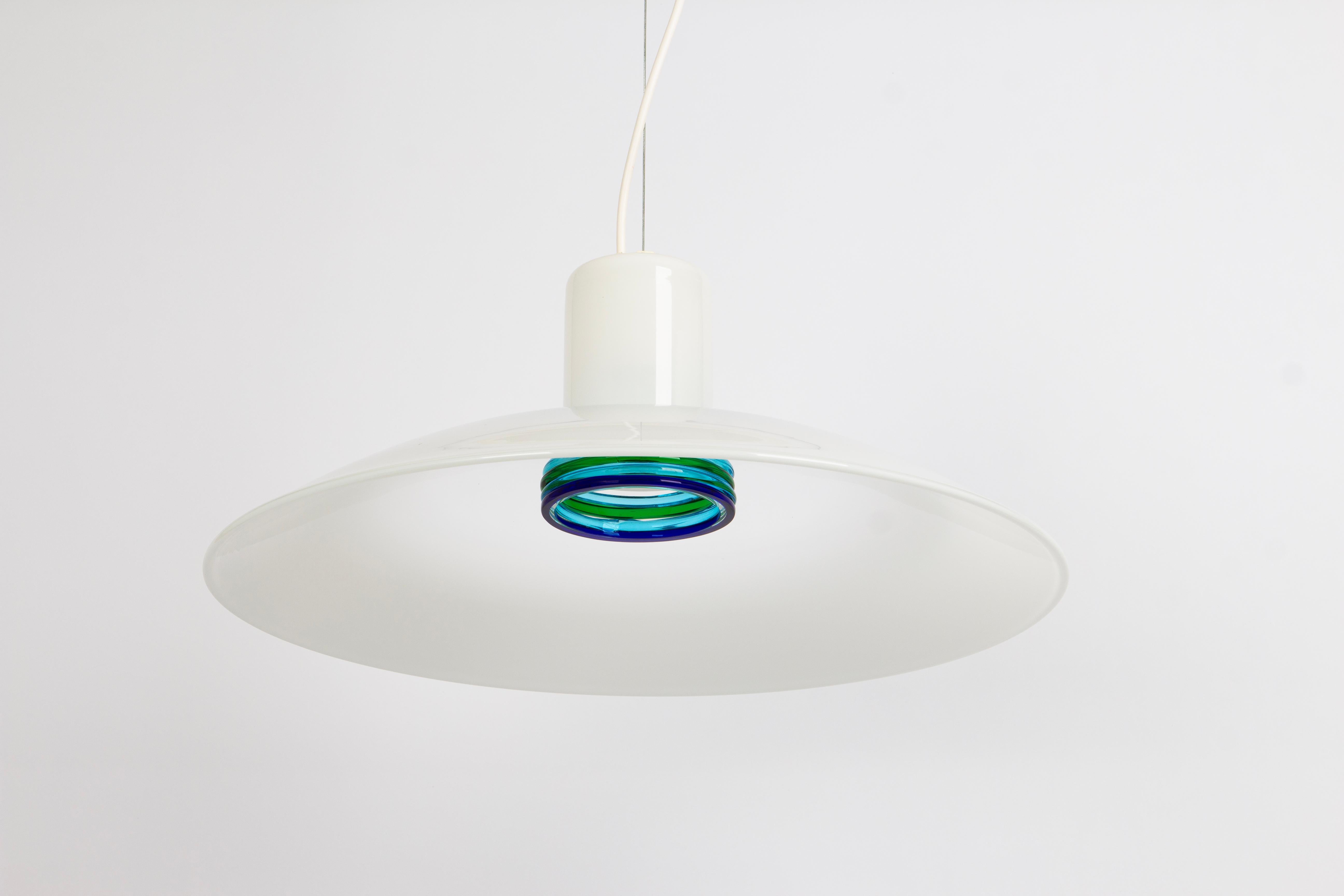 Mid-Century moderno Stupefacente lampada a sospensione di Murano disegnata da Carlo Nason per Kalmar, anni '1980 in vendita