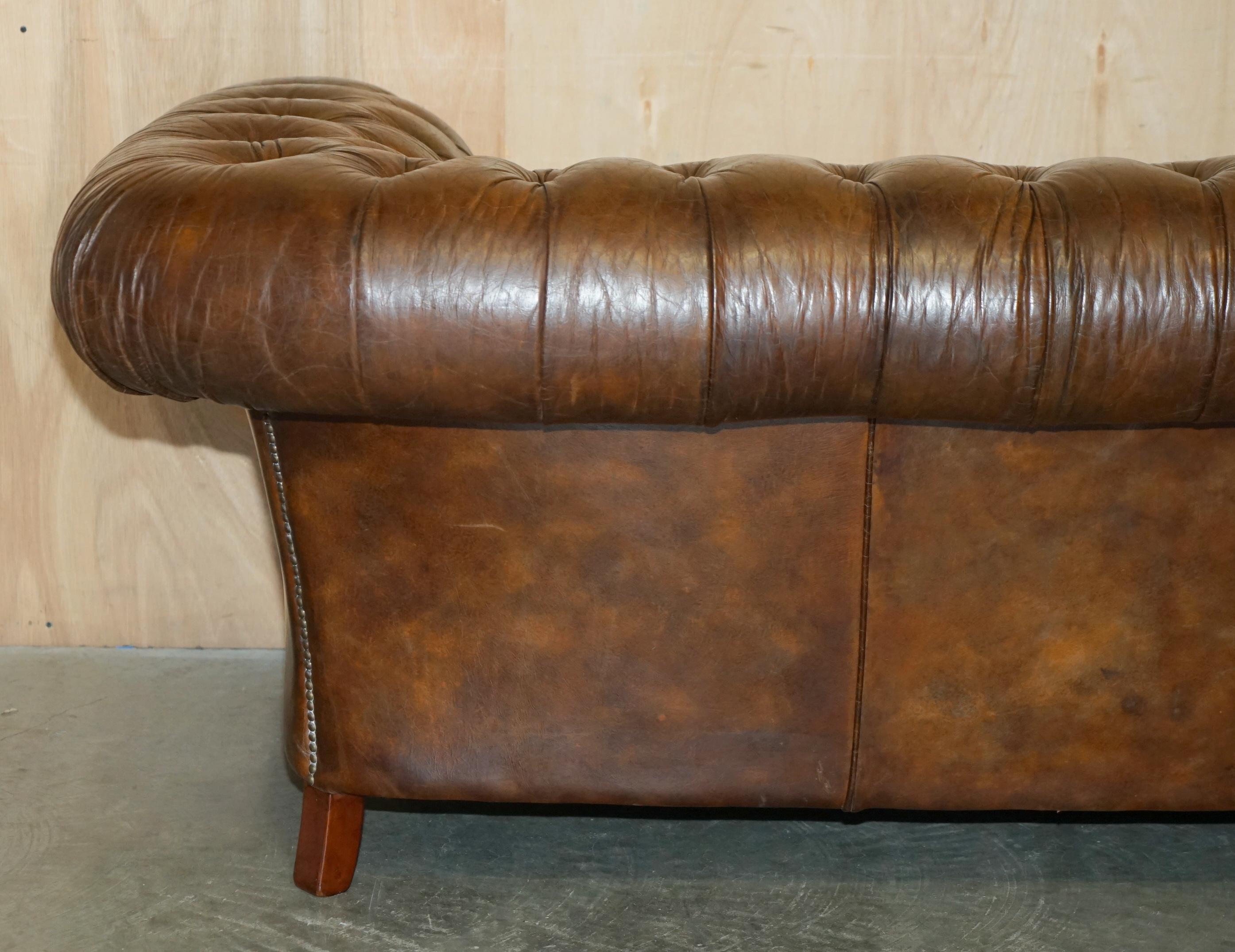 1 OF 2 TIMOTHY OULTON HERITAGE BROWN OVERSIZED LEATHER CHESTERFIELD HALO SOFAs For Sale 7