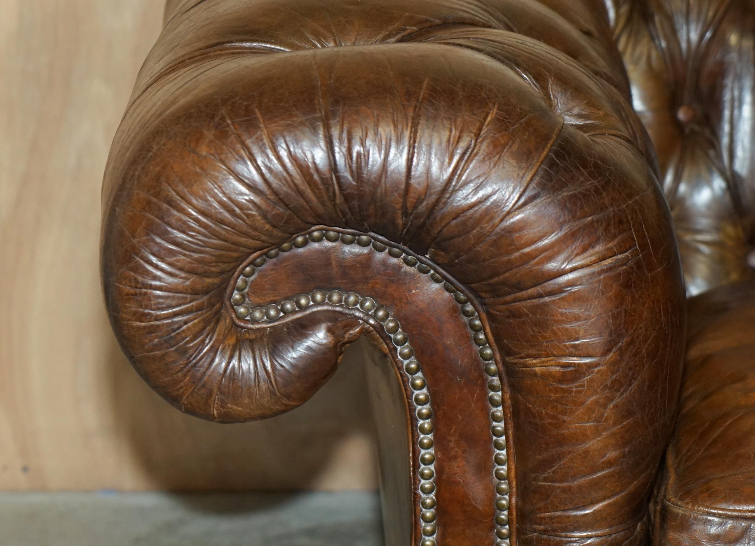 English 1 OF 2 TIMOTHY OULTON HERITAGE BROWN OVERSIZED LEATHER CHESTERFIELD HALO SOFAs For Sale