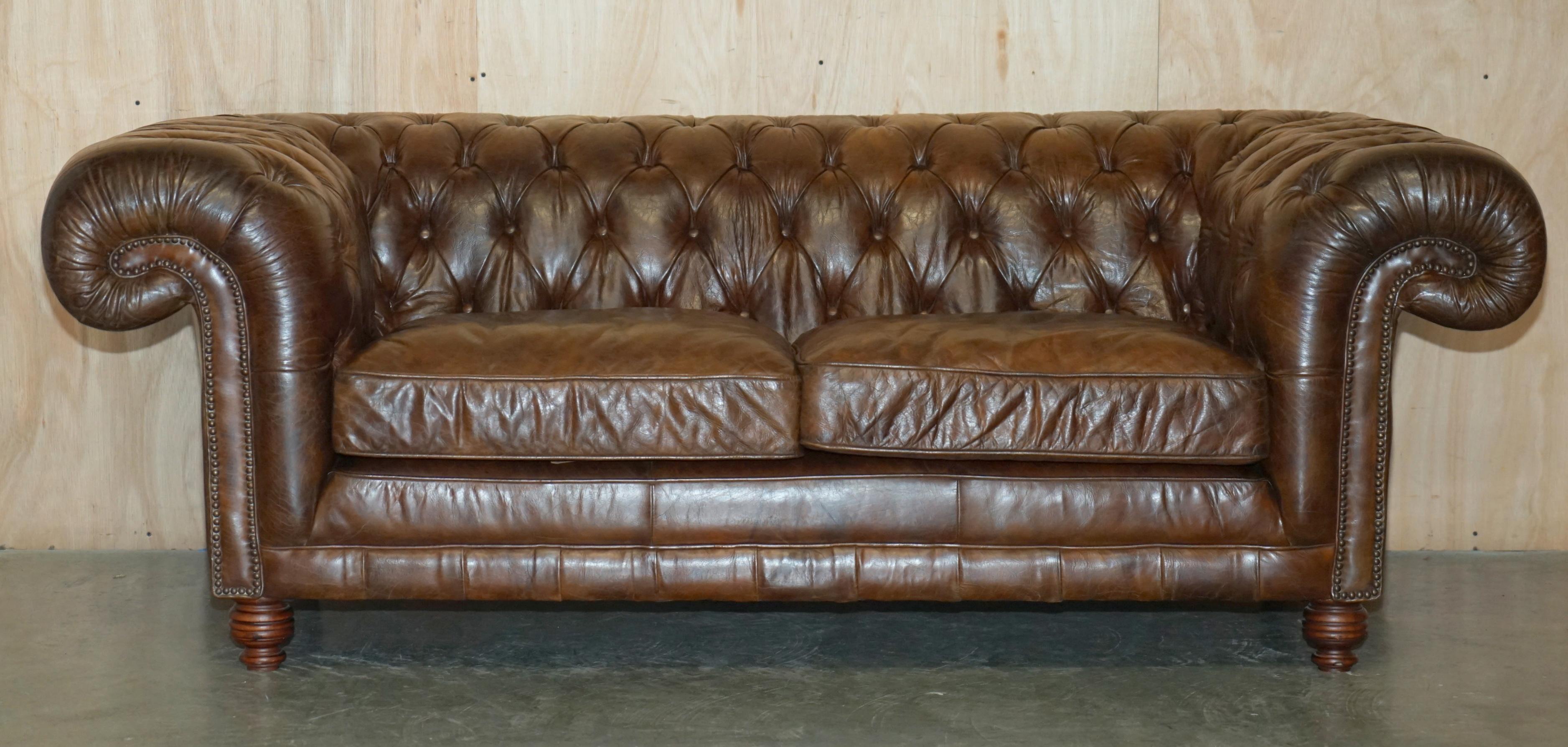 1 OF 2 TIMOTHY OULTON HERiTAGE BROWN VINTAGE LEATHER CHESTERFIELD HALO SOFAS For Sale 14