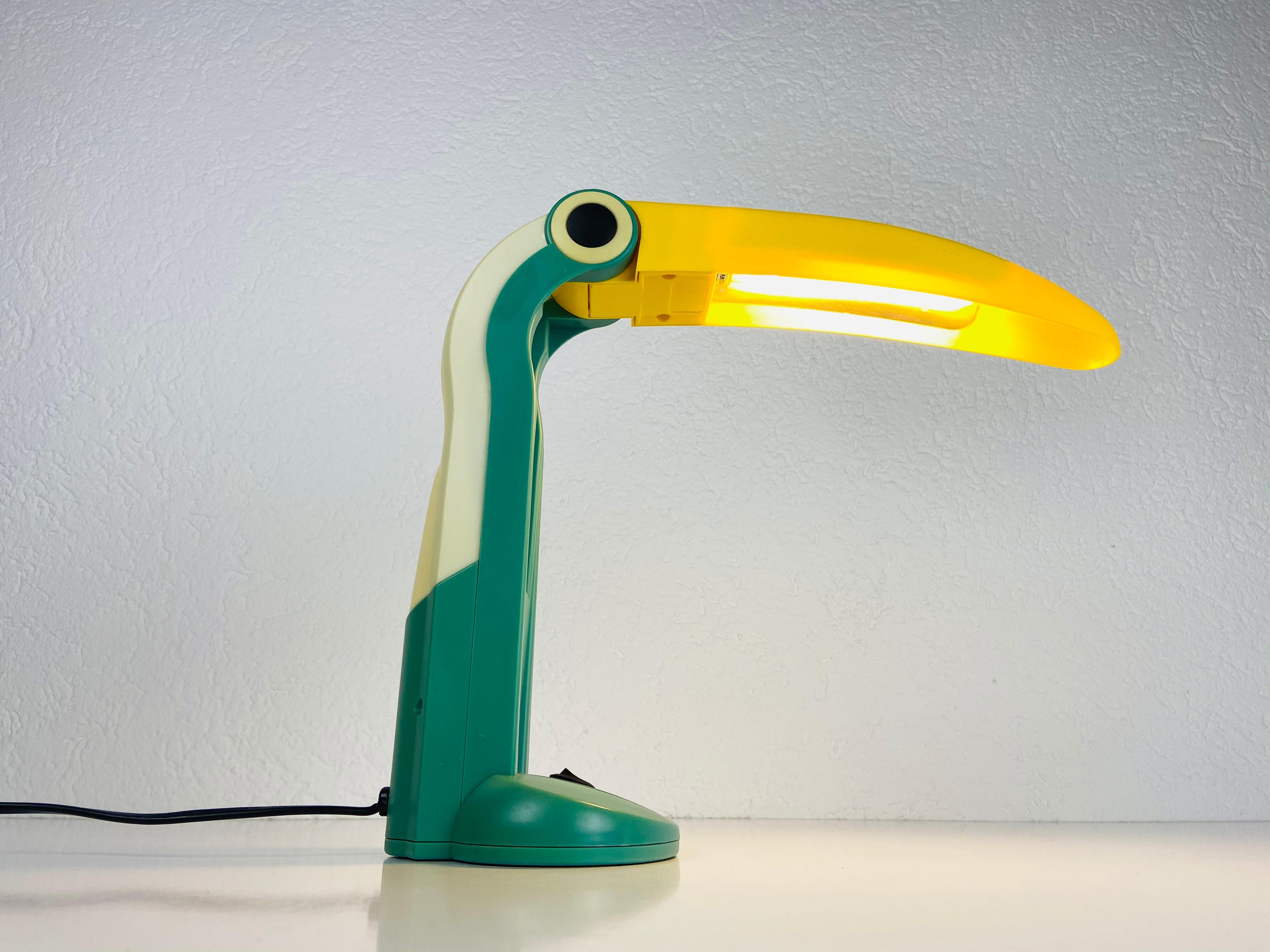 toucan desk lamp