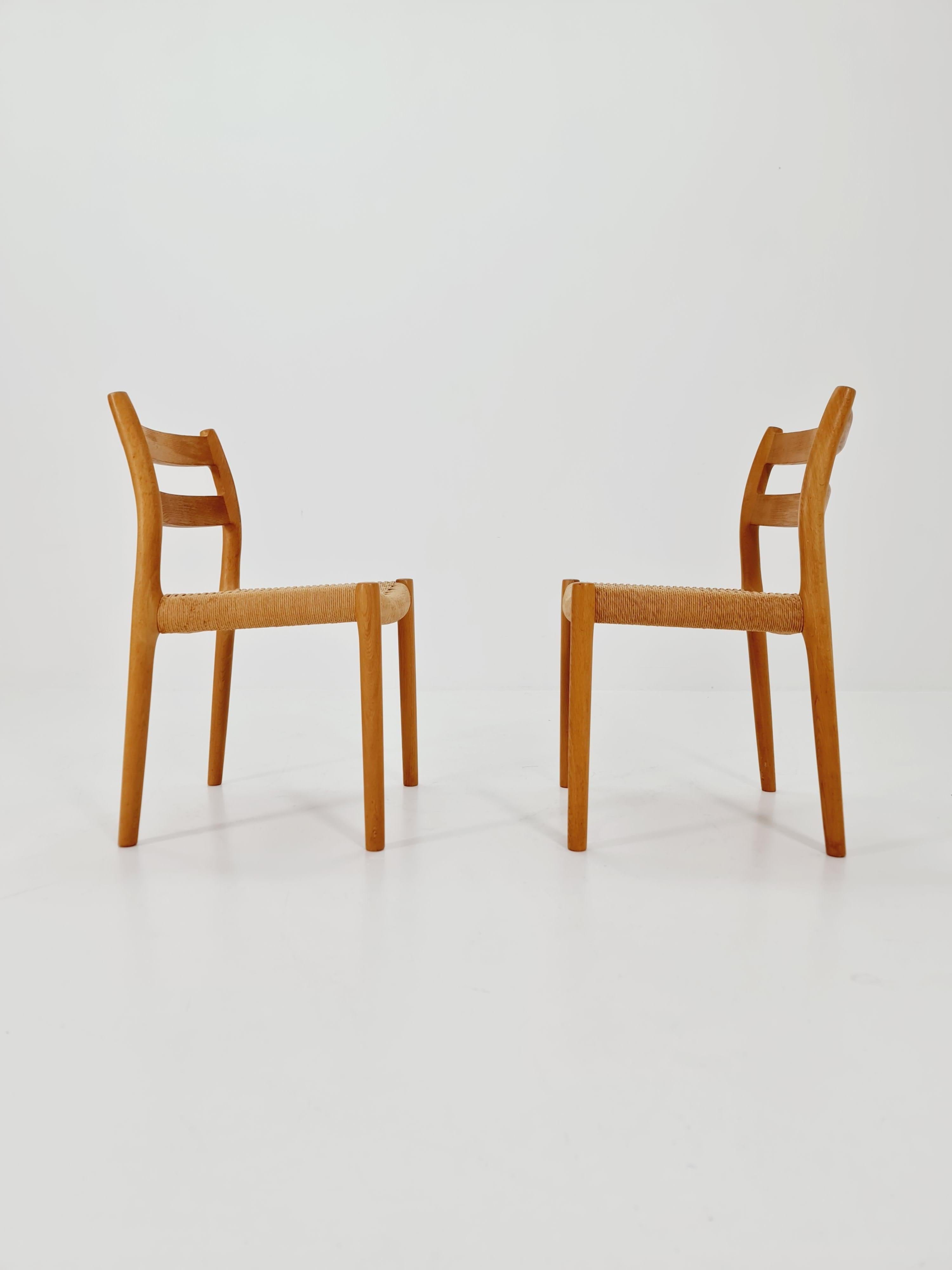 Danese 1 di 2 Salotti d'epoca in Oak di Niels Otto Møller Modello 84 , anni '60 in vendita