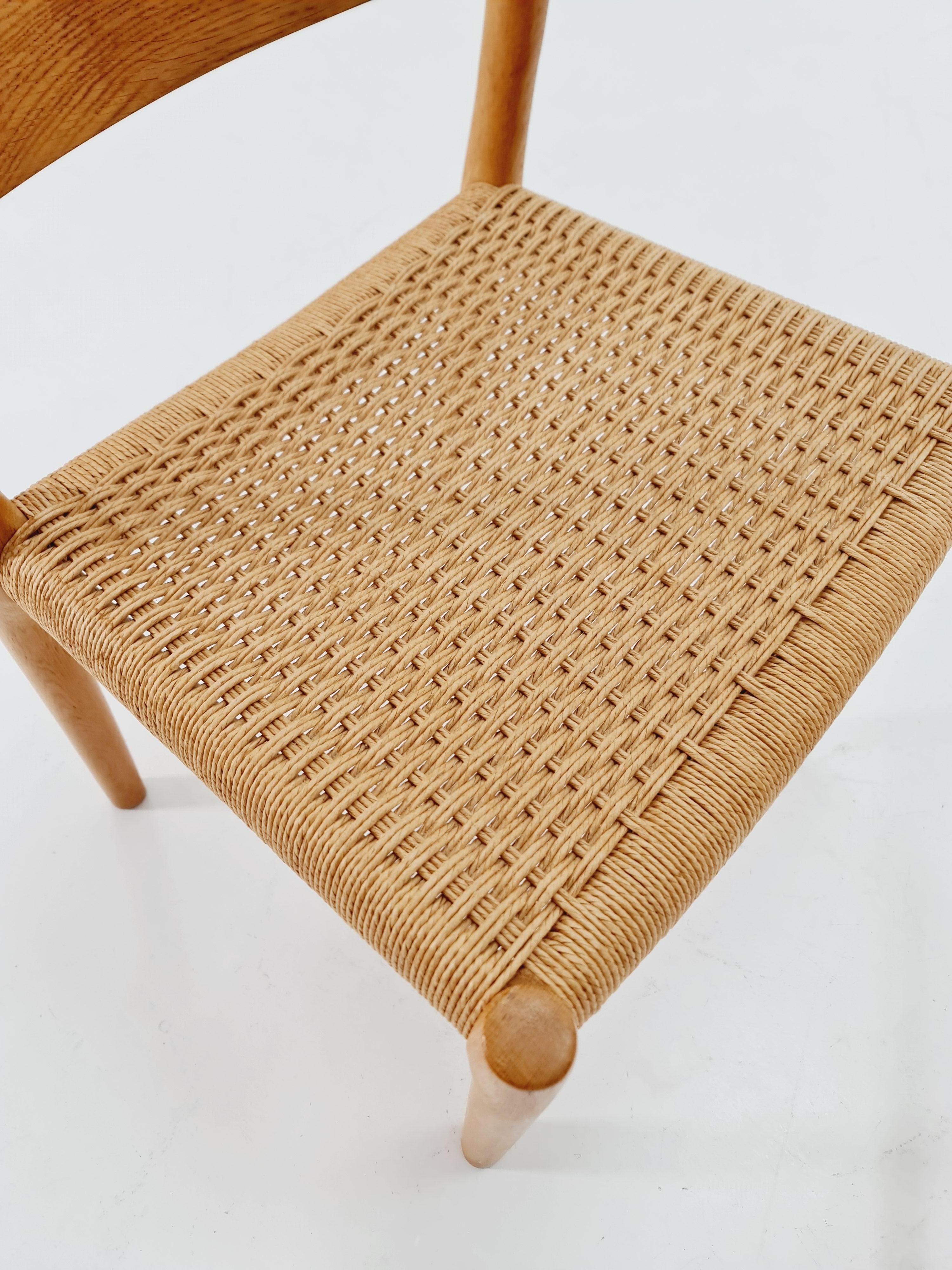 Metà XX secolo 1 di 2 Salotti d'epoca in Oak di Niels Otto Møller Modello 84 , anni '60 in vendita