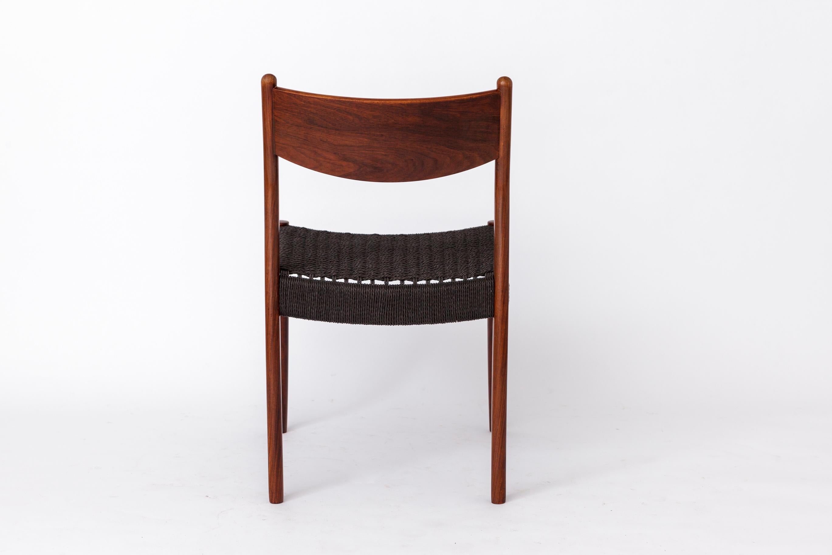 1 de 2 Silla vintage Fristho Franeker de teca con tejido de cuerda danesa - Años 60 mediados del siglo XX en venta