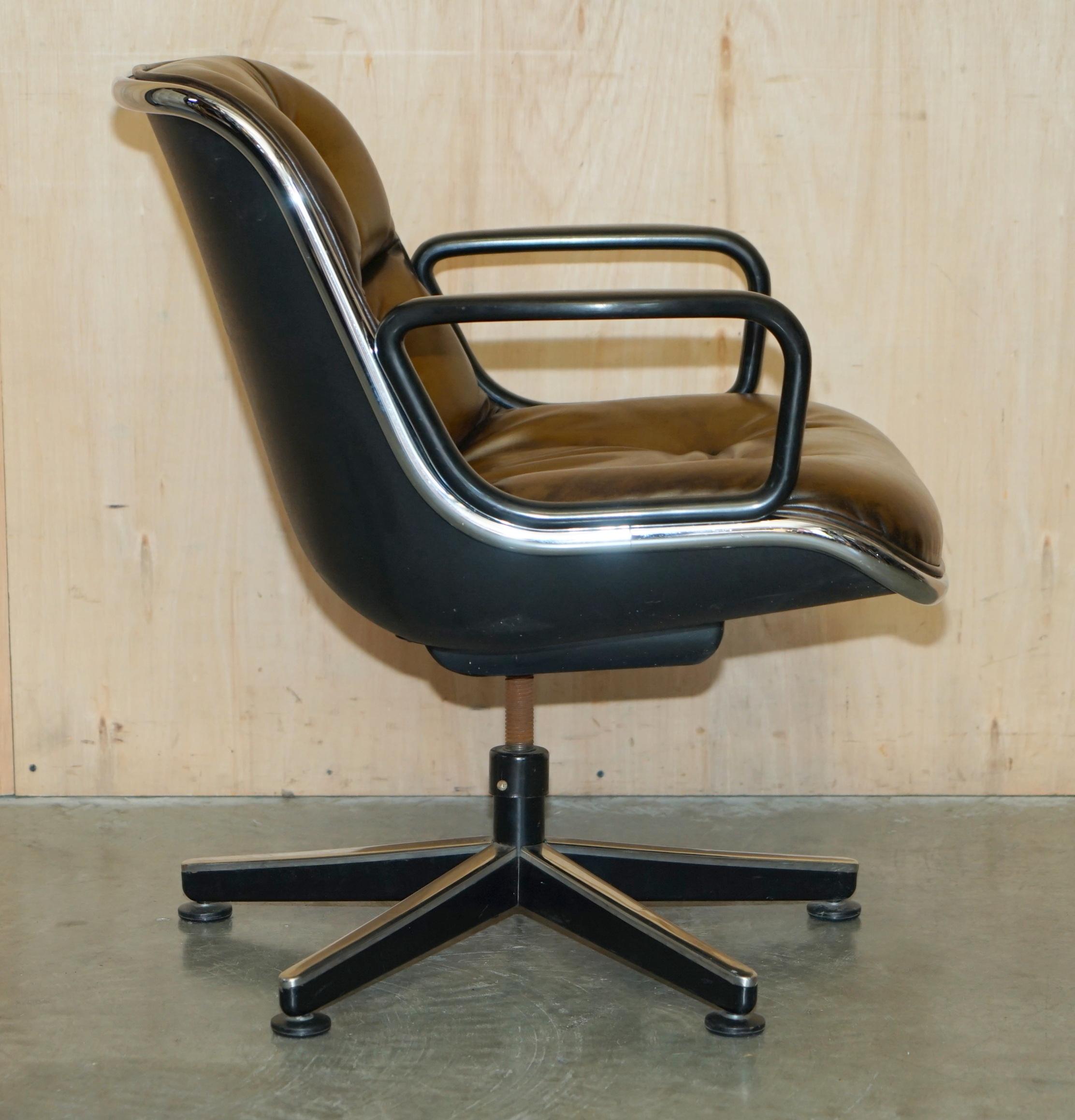 1 OF 2 VINTAGE UNIQUE CHARLES POLLOCK KNOLL RESTORED BROWN LEATHER OFFICE CHAiRS For Sale 5