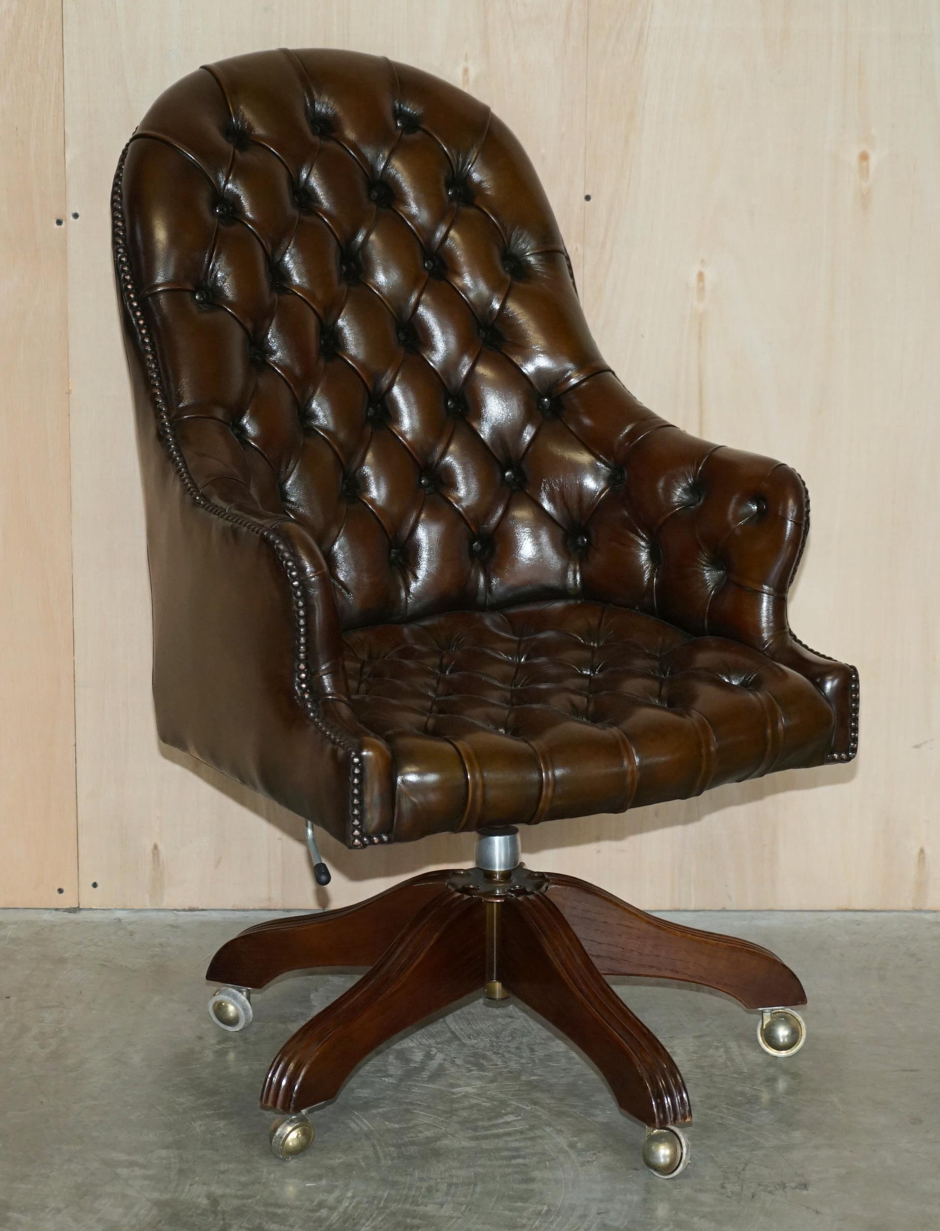 We are delighted to offer 1 of 2, hand made in England by Wade Upholstery, fully restored original vintage hand dyed cigar brown leather Chesterfield tufted director’s chairs

This sale is for one chair with the option to buy the pair, to confirm