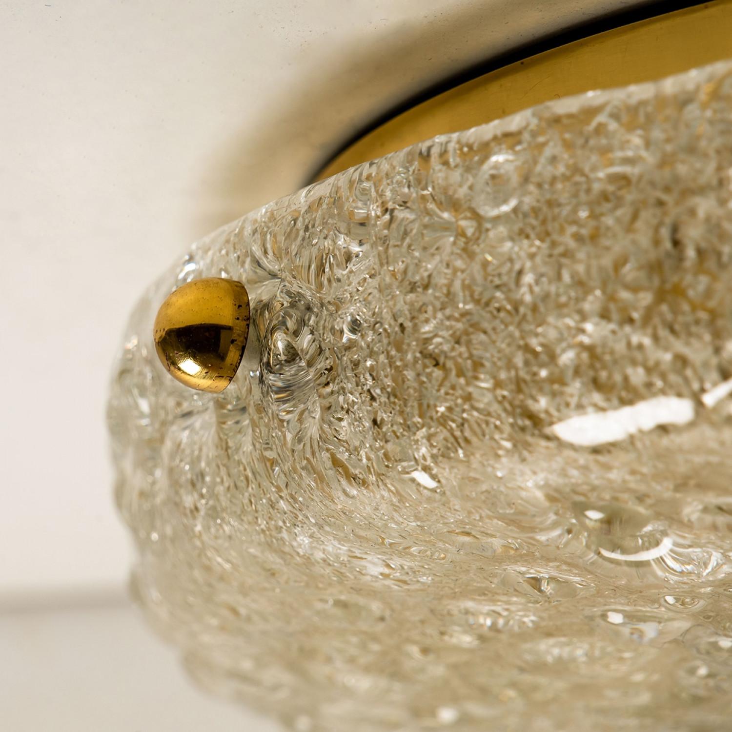 Milieu du XXe siècle 1 de 2 affleurants ou appliques en verre de Murano soufflé à bulles XL, 1960 en vente