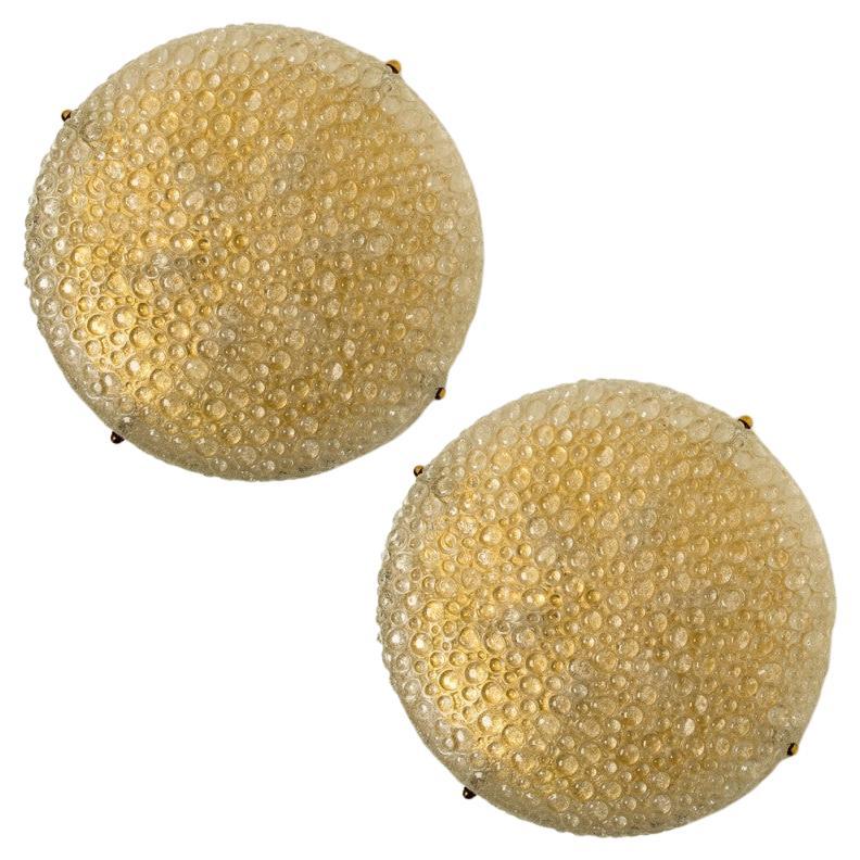 1 de 2 affleurants ou appliques en verre de Murano soufflé à bulles XL, 1960