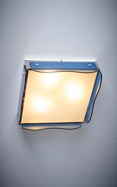 1 des 3 modèles encastrés des années 1960 en verre bleu teinté, Nos Italie