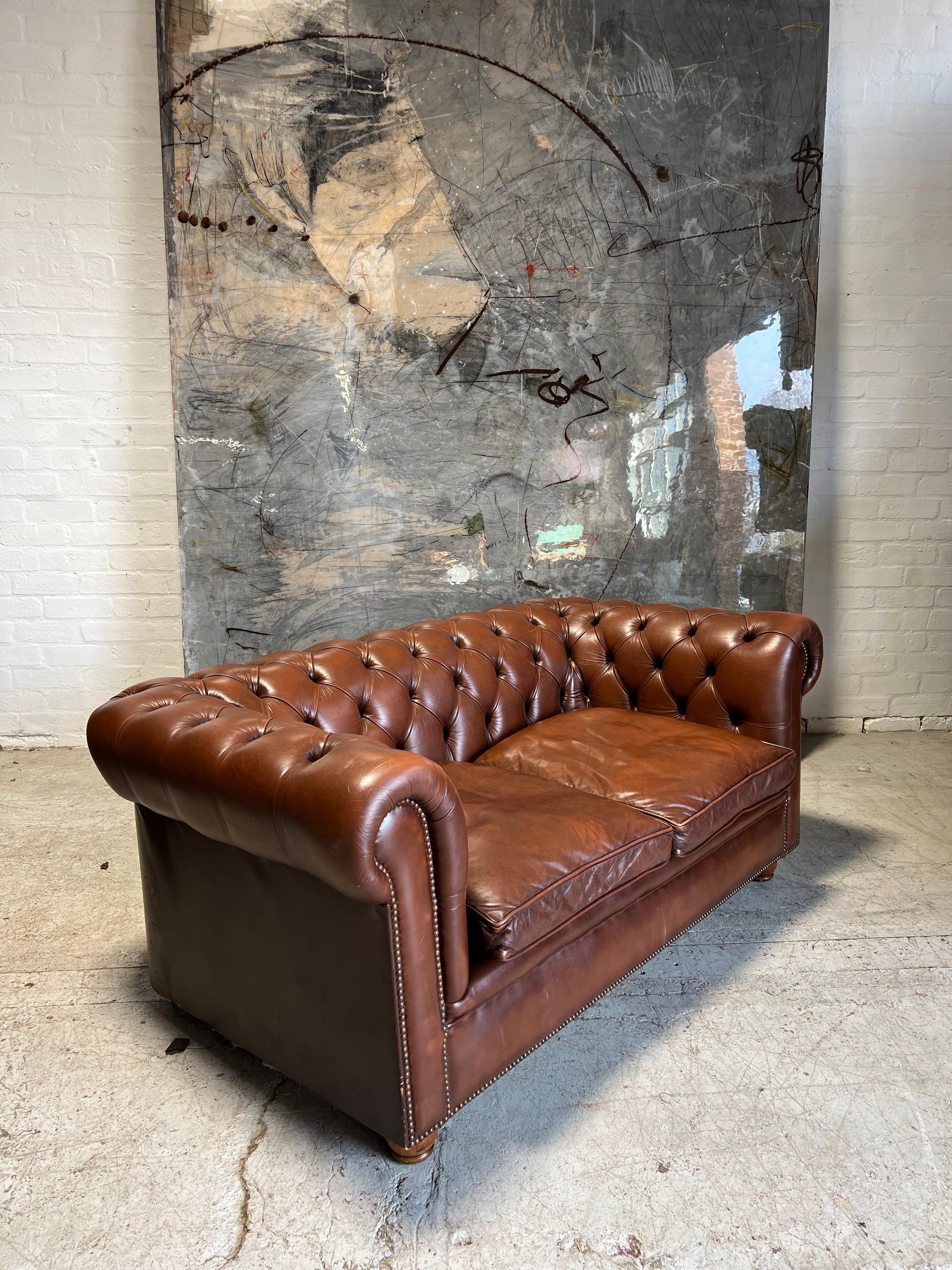 1 of a Pair - A Very Smart Mid-Late 20thC Leather Chesterfield Sofa  In Good Condition For Sale In London, GB