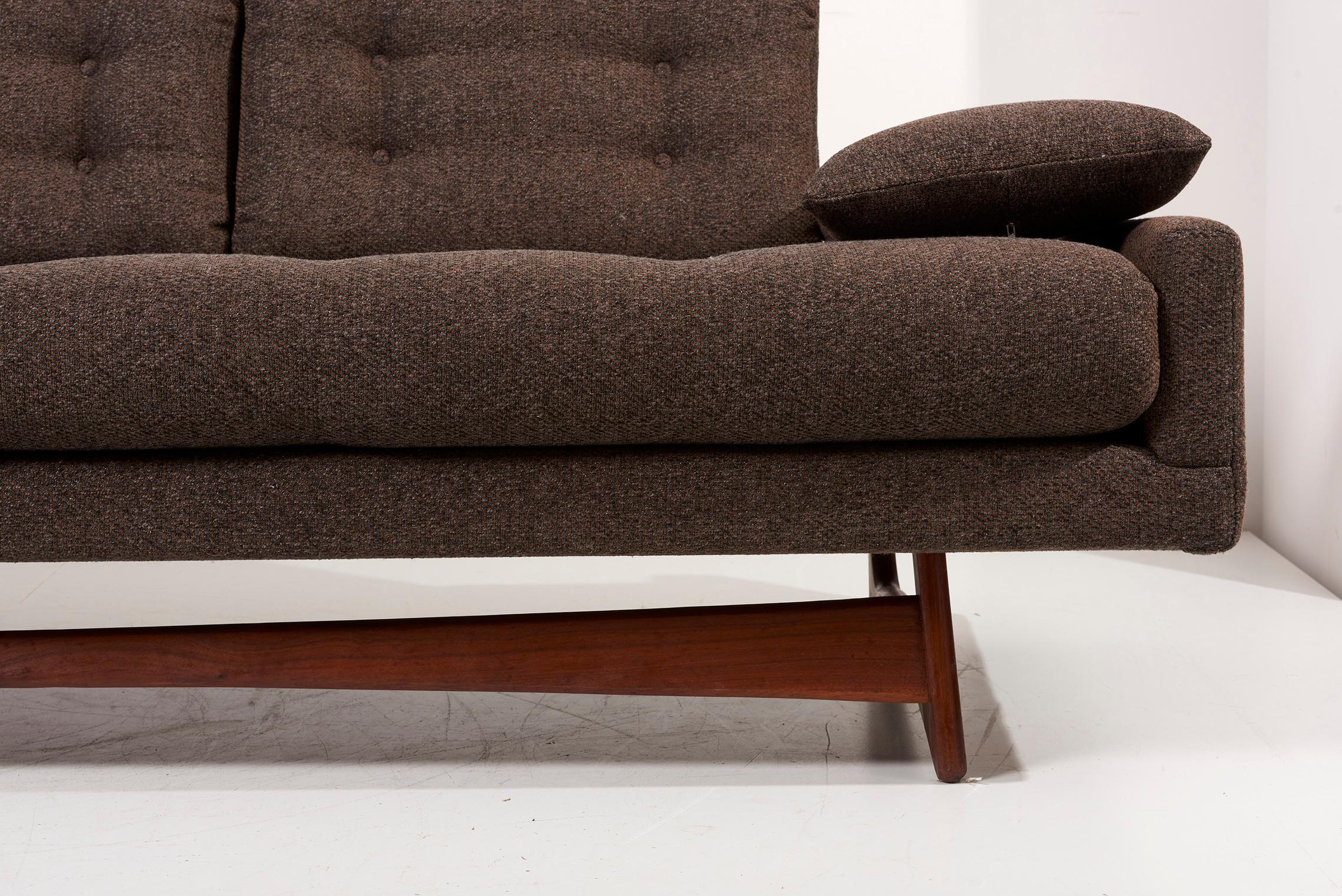 Adrian Pearsall 'Gondola Sofa' in Brown Fabric for Craft Associates, USA, 1950s For Sale 1