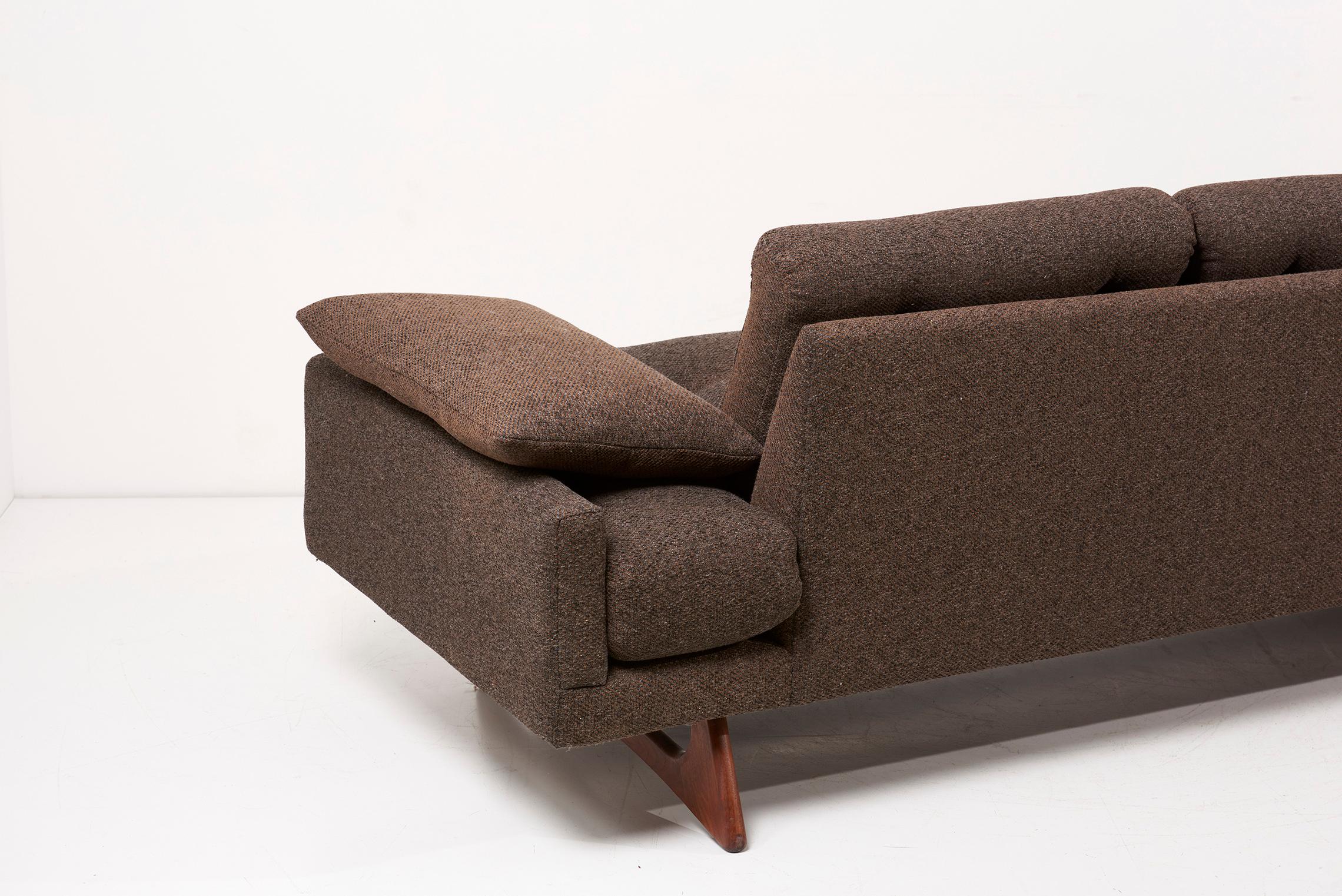 Mid-20th Century Adrian Pearsall 'Gondola Sofa' in Brown Fabric for Craft Associates, USA, 1950s For Sale