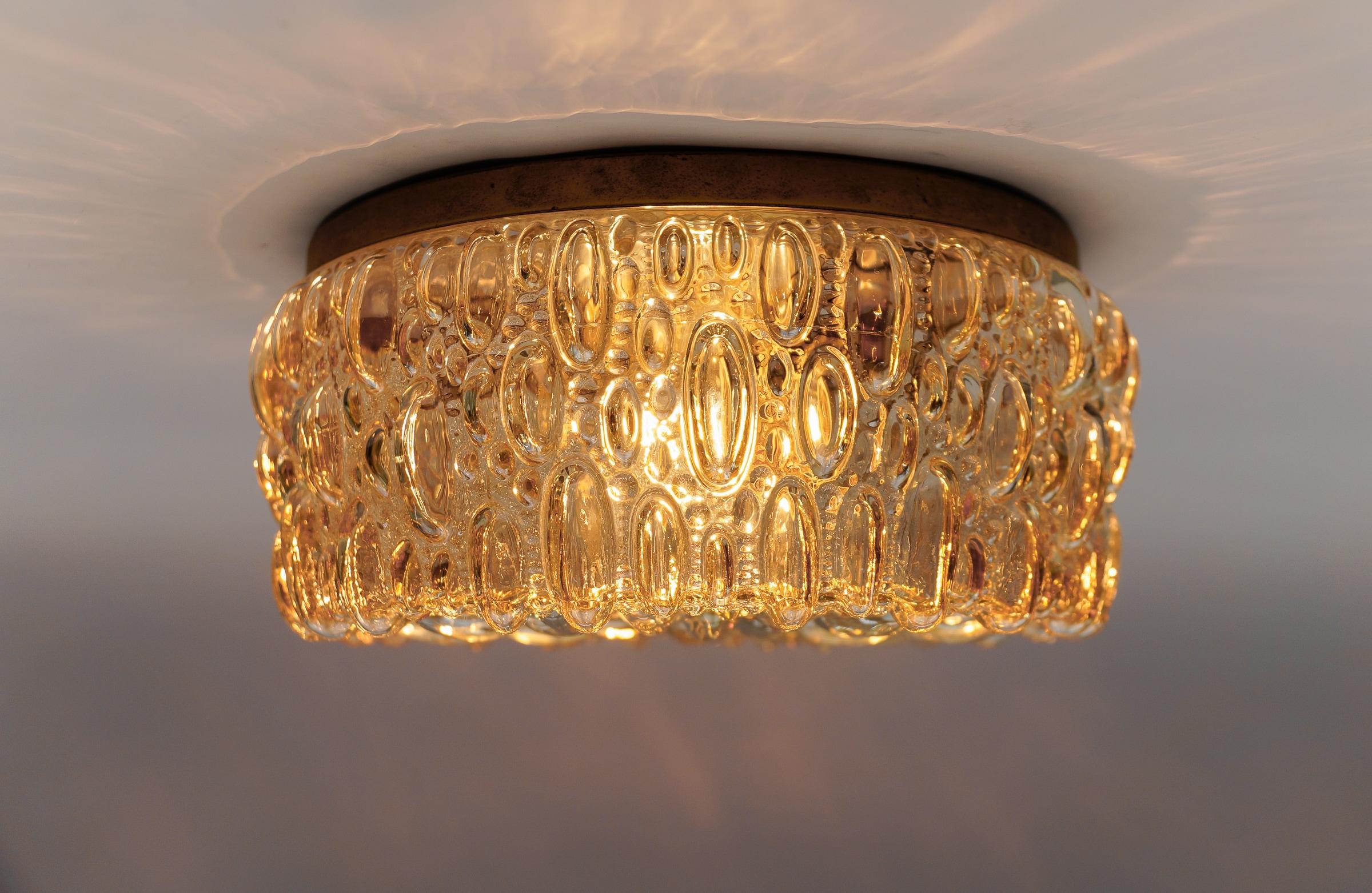 Lampada da parete/applique in vetro a bolle d'ambra di Limburg, Germania anni '60 in vendita 2