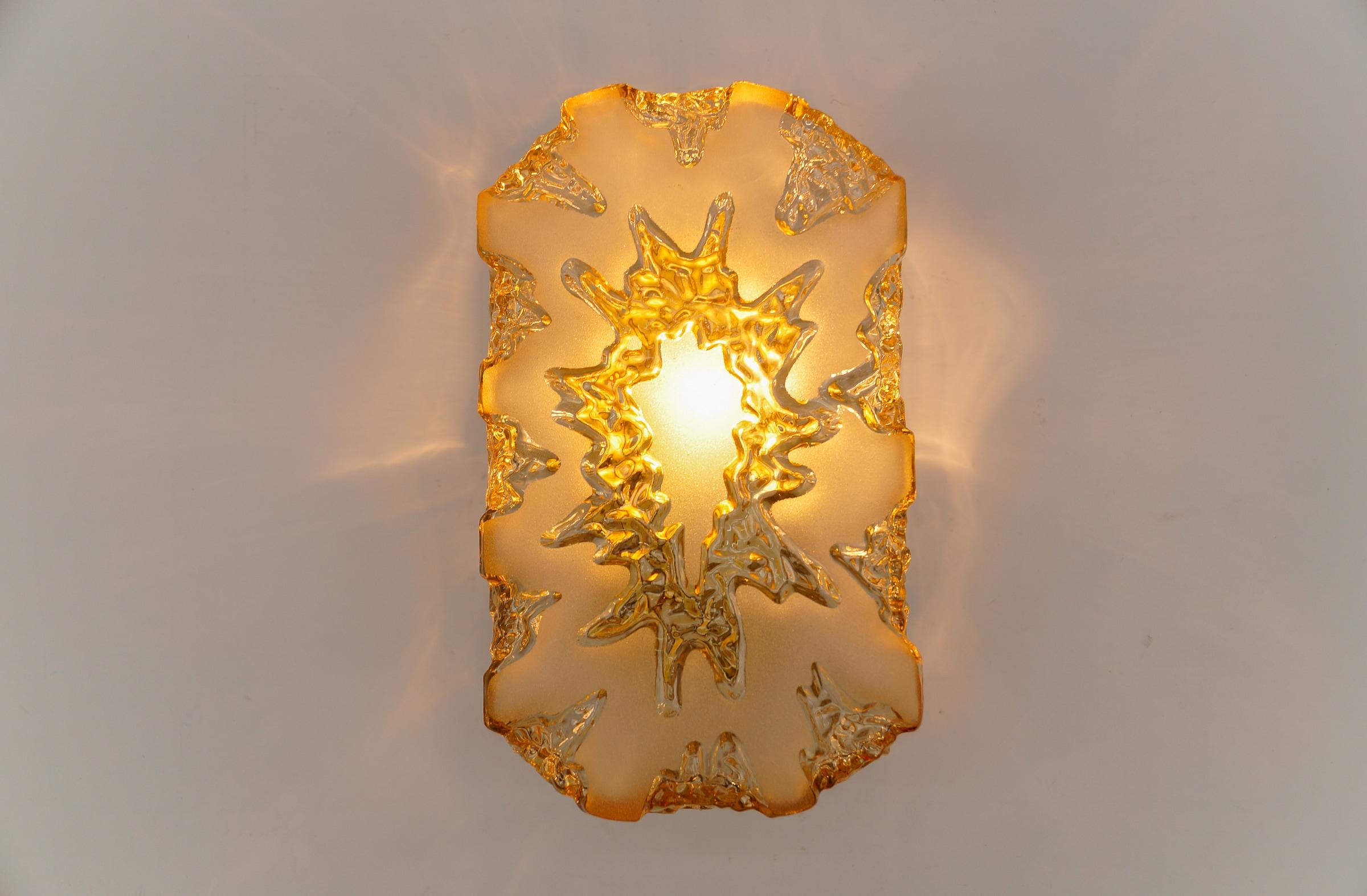 1. von 3 Bernsteinglas-Wandleuchtern oder Wandleuchtern von Limburg, 1960er Jahre, Deutschland (Hollywood Regency) im Angebot