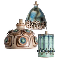 1 di 3 luci a sospensione in ceramica verde marrone, Danimarca, 1970