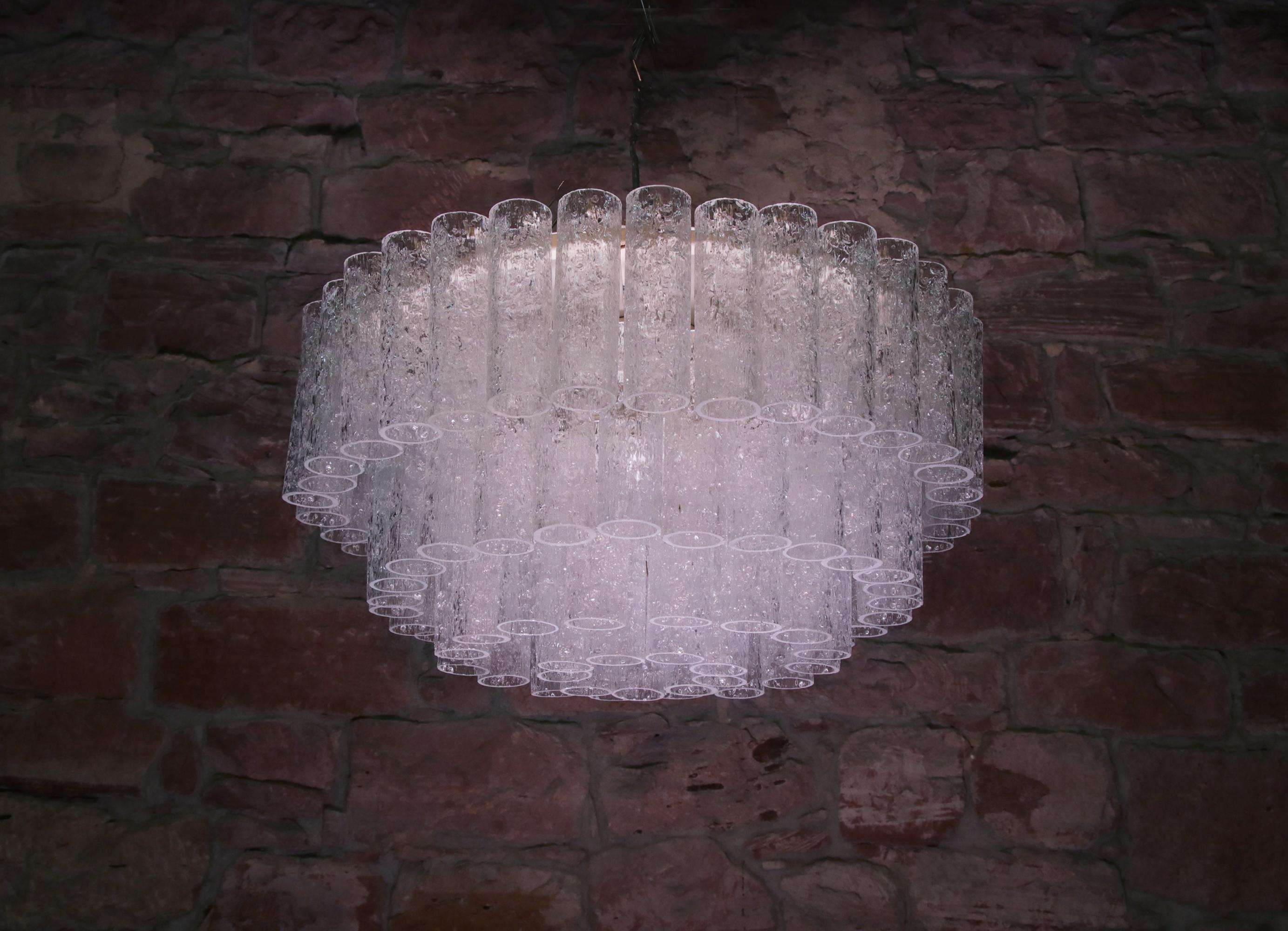 1 de 3 tubes en verre de Murano à glace encastrés à quatre niveaux Doria 20 pouces, années 1960 en vente 2
