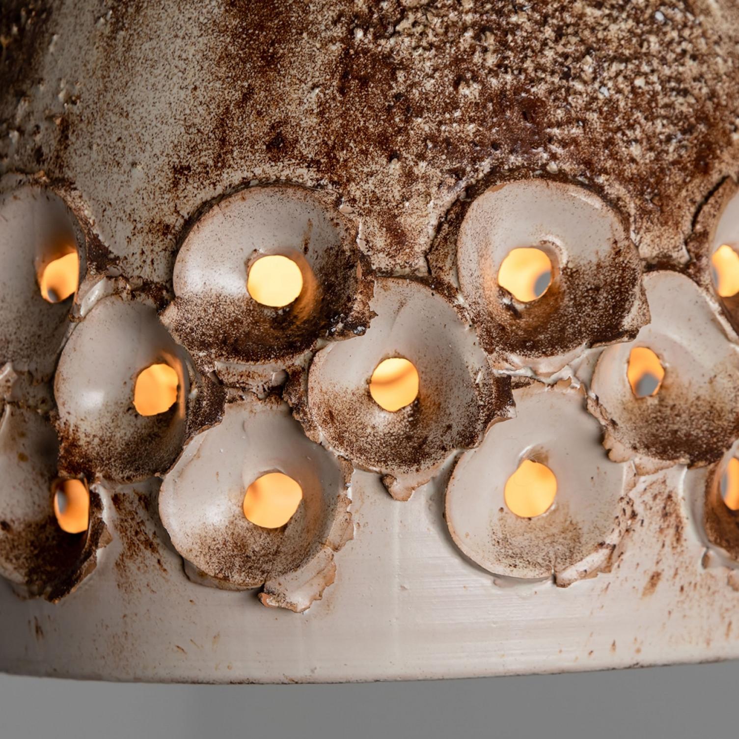 Brutalisme 1 de 3 Pendentifs en céramique brun-beige, Danemark, années 1960 en vente