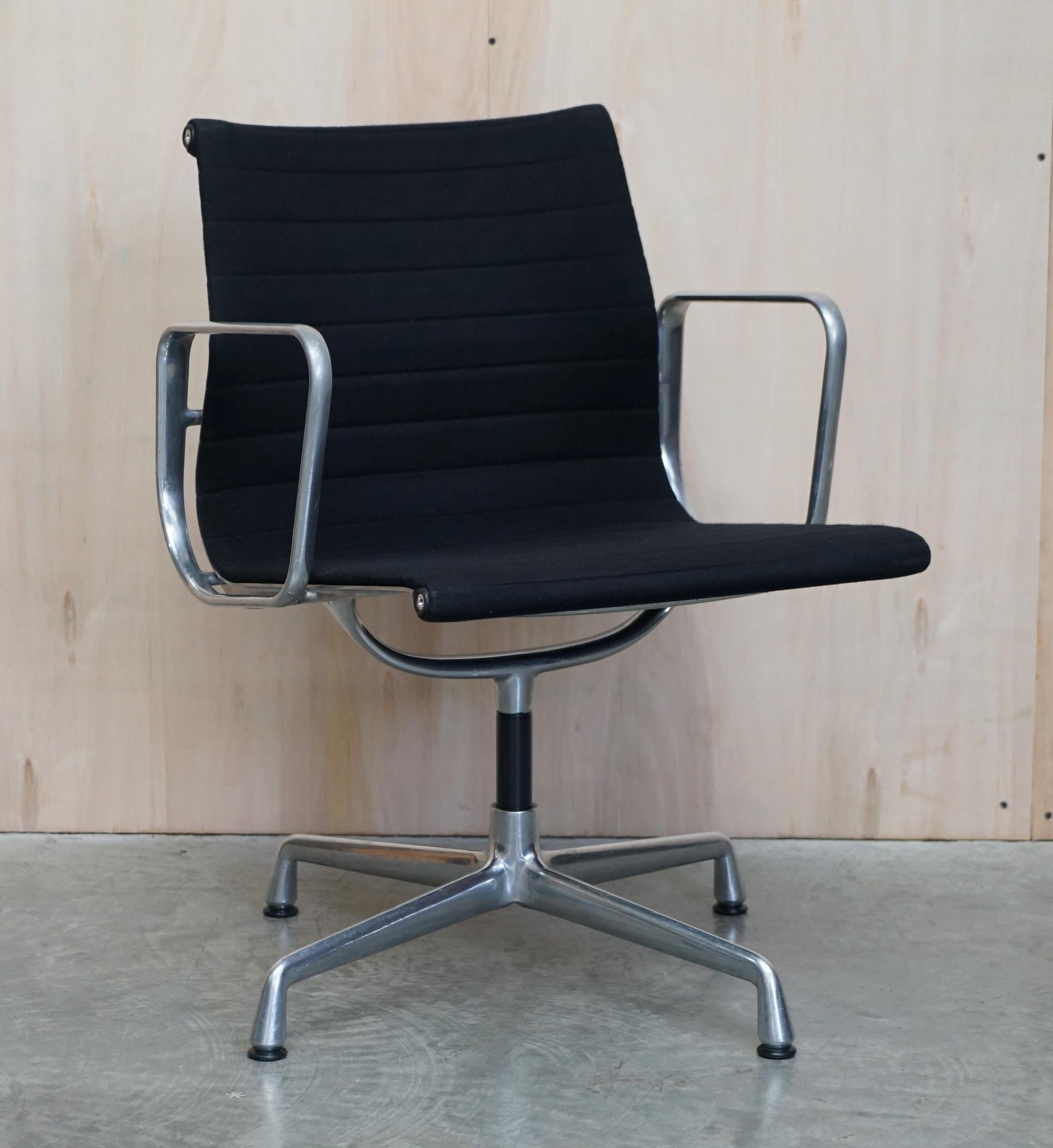 Mid-Century Modern 1 of 3 Charles & Ray Vitra Eames EA108 Hopsak Swivel Office Armchairs For Sale