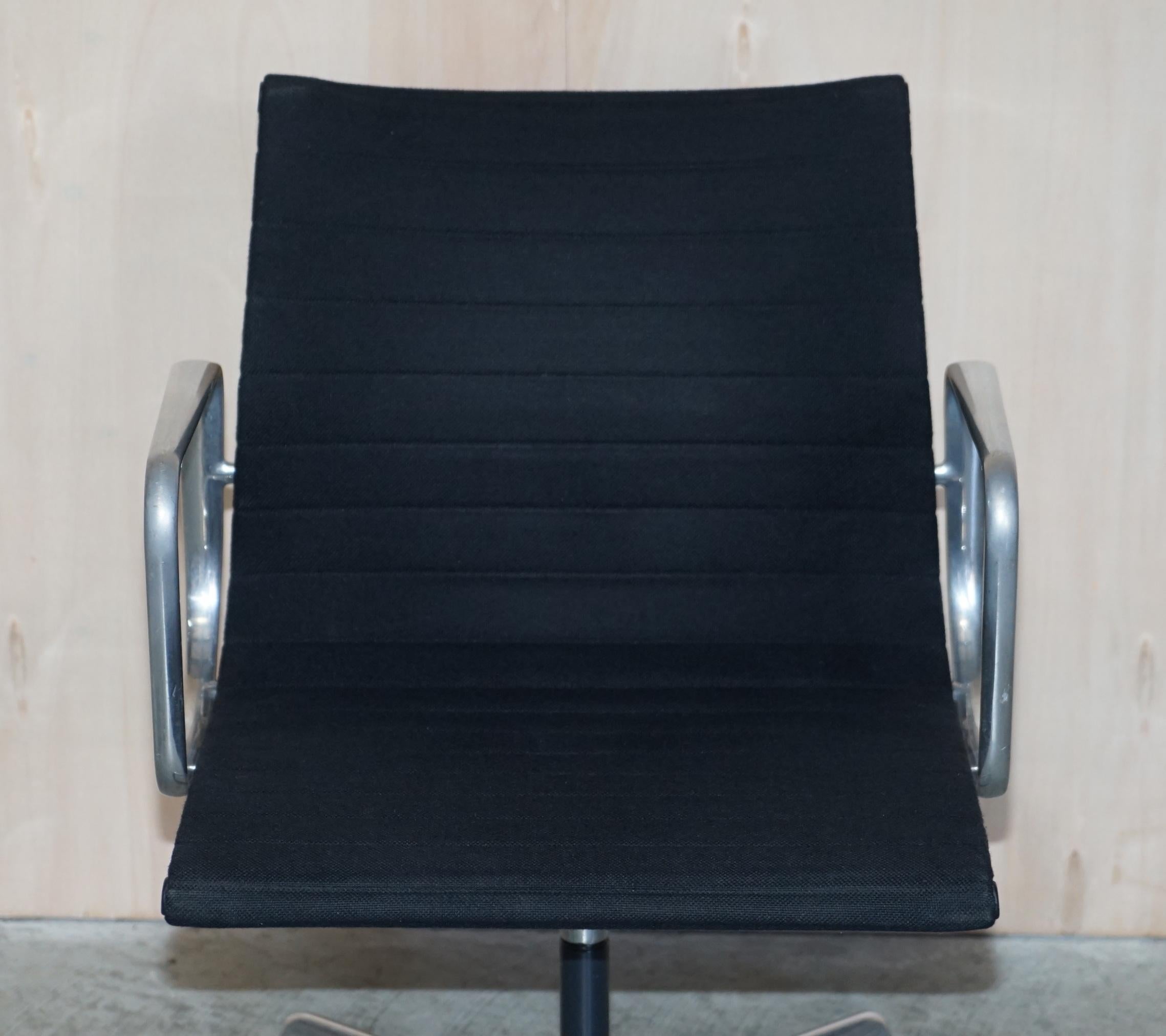 Hand-Crafted 1 of 3 Charles & Ray Vitra Eames EA108 Hopsak Swivel Office Armchairs For Sale