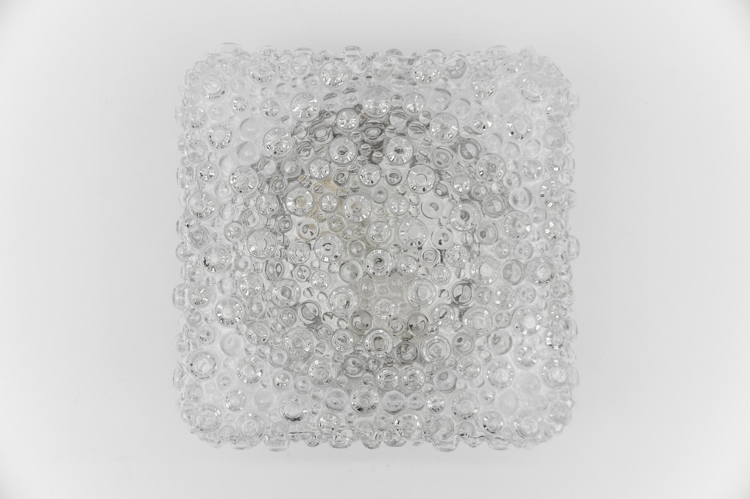Jolie lampe murale ou applique encastrée en verre bullé transparent, Allemagne, années 1960 en vente 6