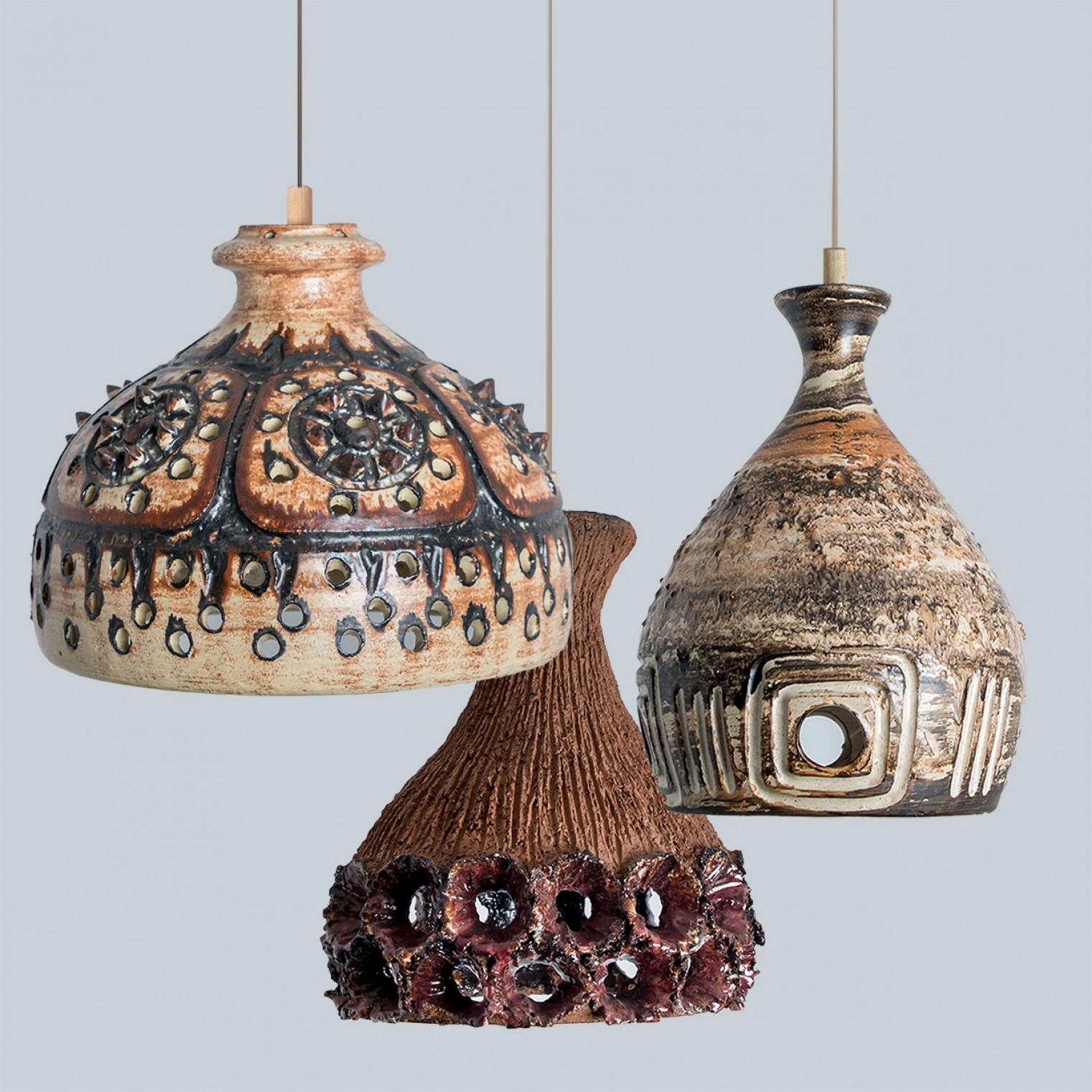 1 di 3 luci a sospensione in ceramica marrone a cono, Danimarca, 1970 in vendita 6