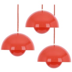 1 of 3 Flowerpot Pendant Lights Designed by Vernar Panton Original from the 1960