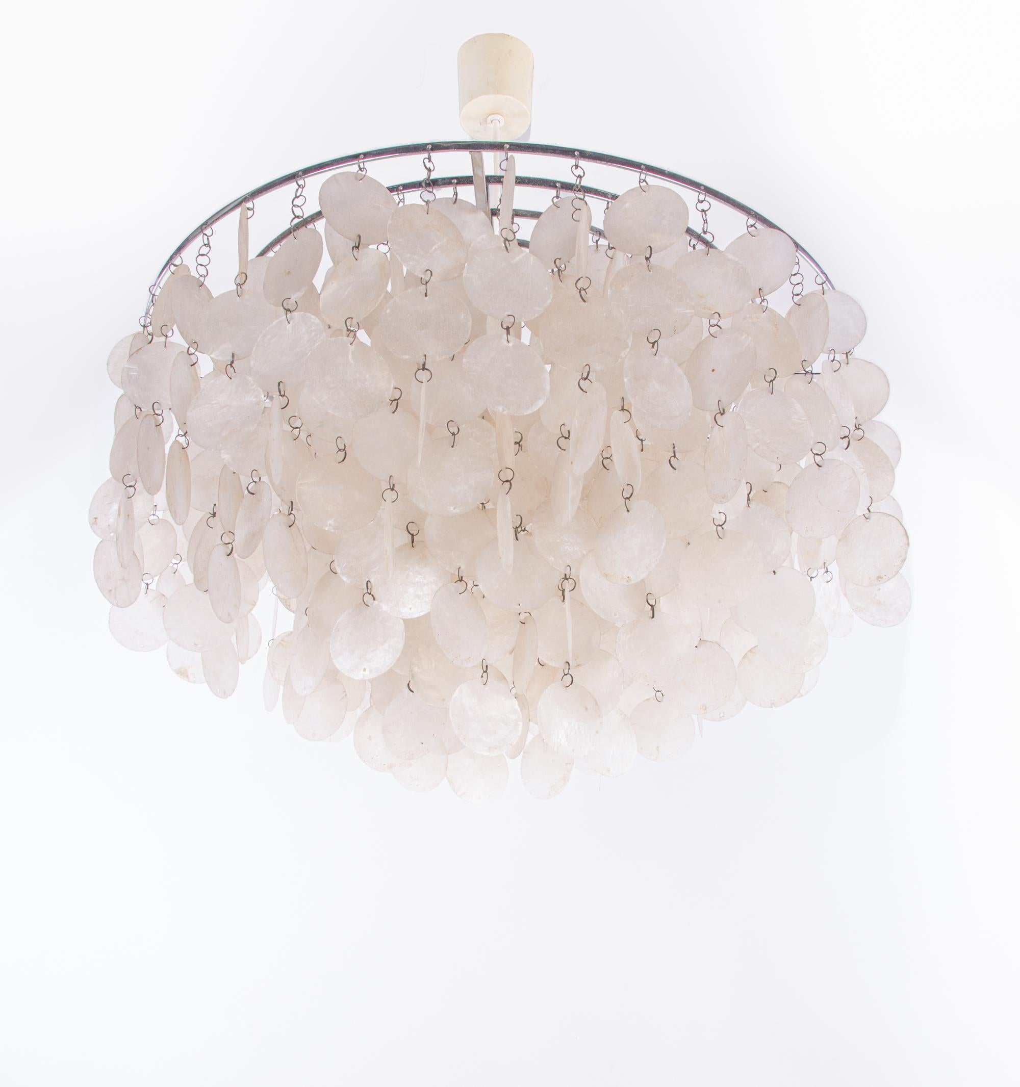 '1 of 3' Fun Shell Chandelier by Verner Panton for J. Luber Ag, Switzerland 1964 For Sale 3
