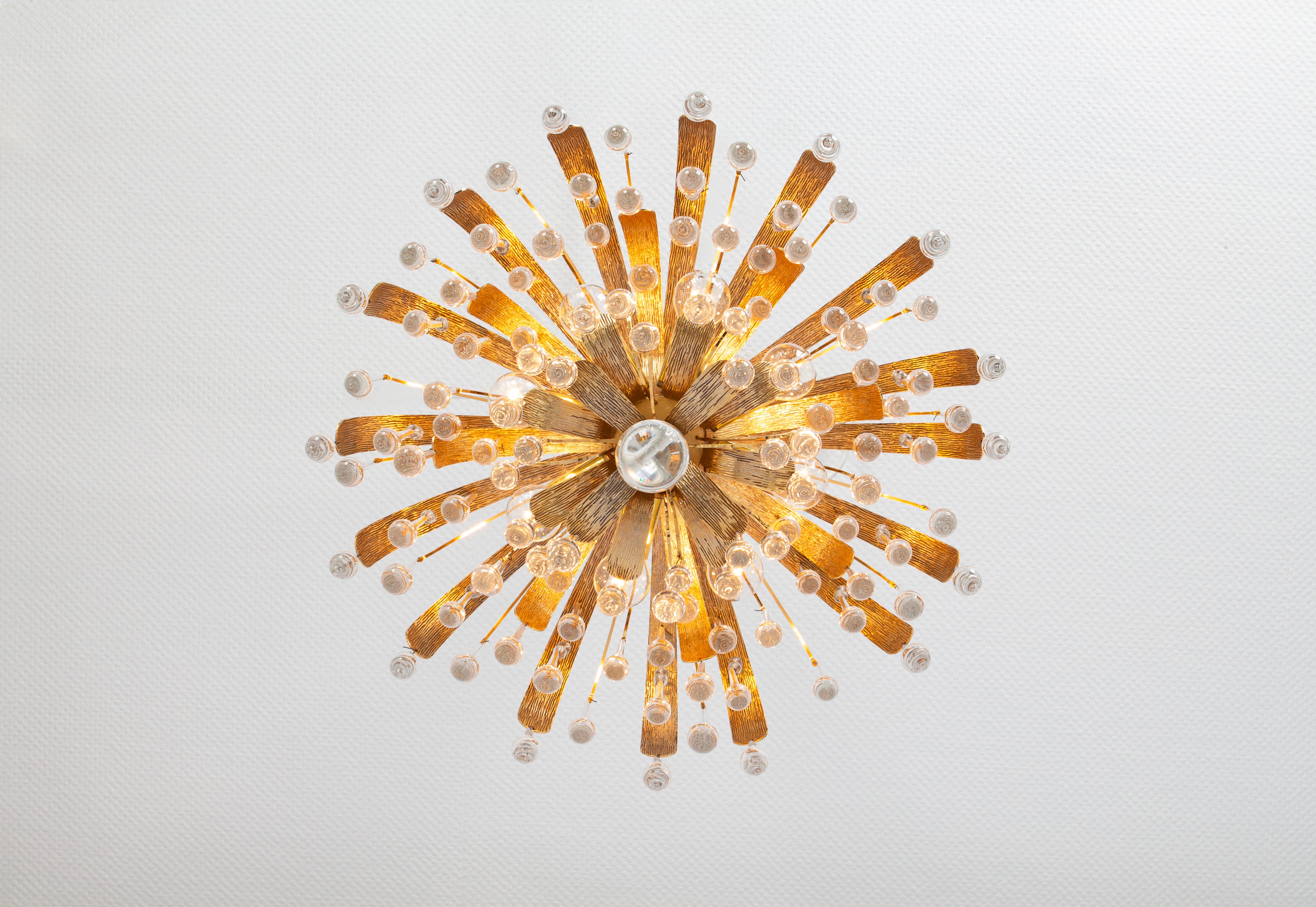 1 of 3 Lampadario a goccia in ottone dorato di Palwa, Sciolari Design, Germania, anni '70 in vendita 2