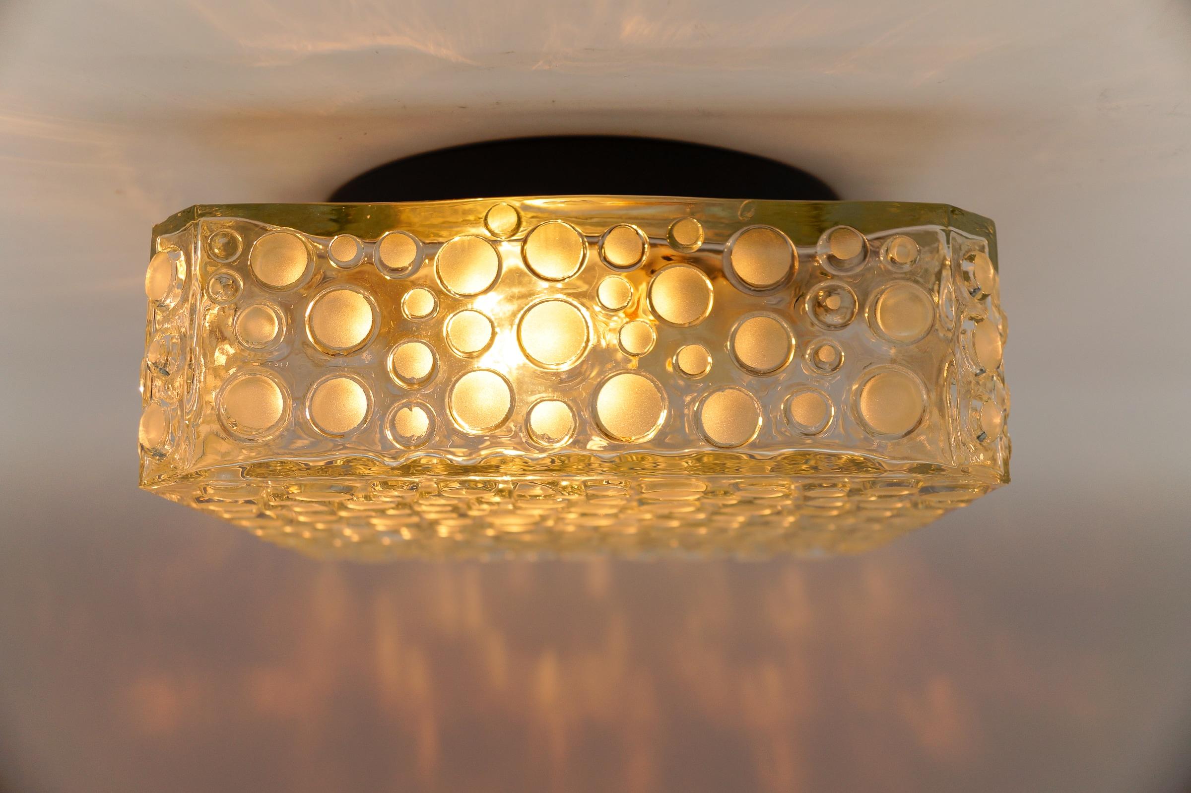 1. von 3 schweren klaren & satinierten Glas Blase Flush Mount Licht oder Wandleuchte, 1960er im Angebot 3