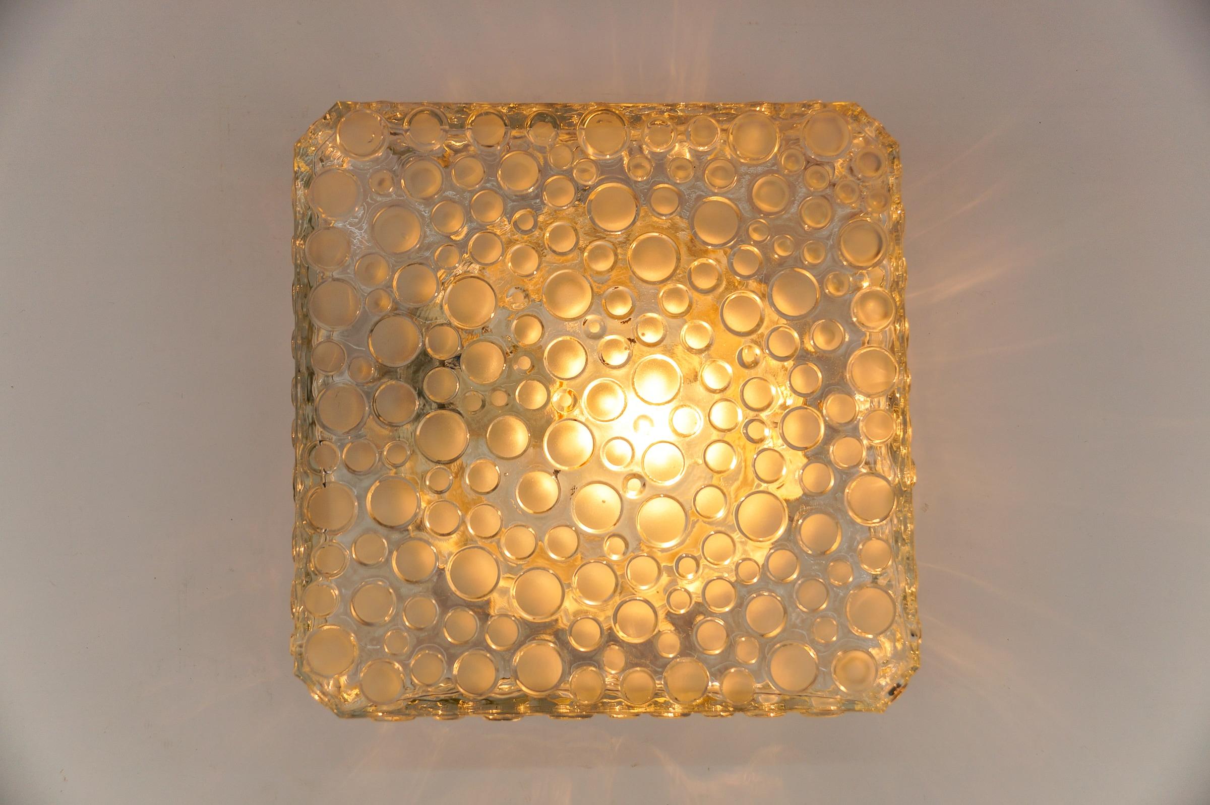 1. von 3 schweren klaren & satinierten Glas Blase Flush Mount Licht oder Wandleuchte, 1960er (Deutsch) im Angebot