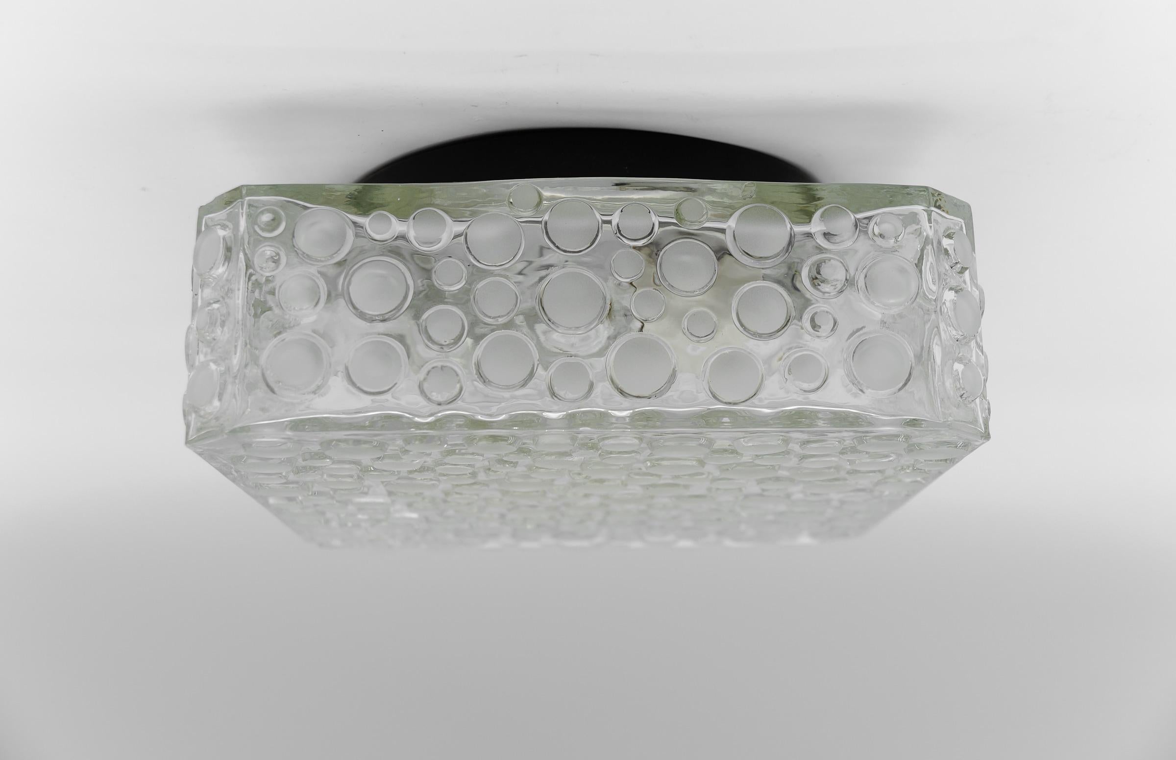 1. von 3 schweren klaren & satinierten Glas Blase Flush Mount Licht oder Wandleuchte, 1960er im Angebot 2