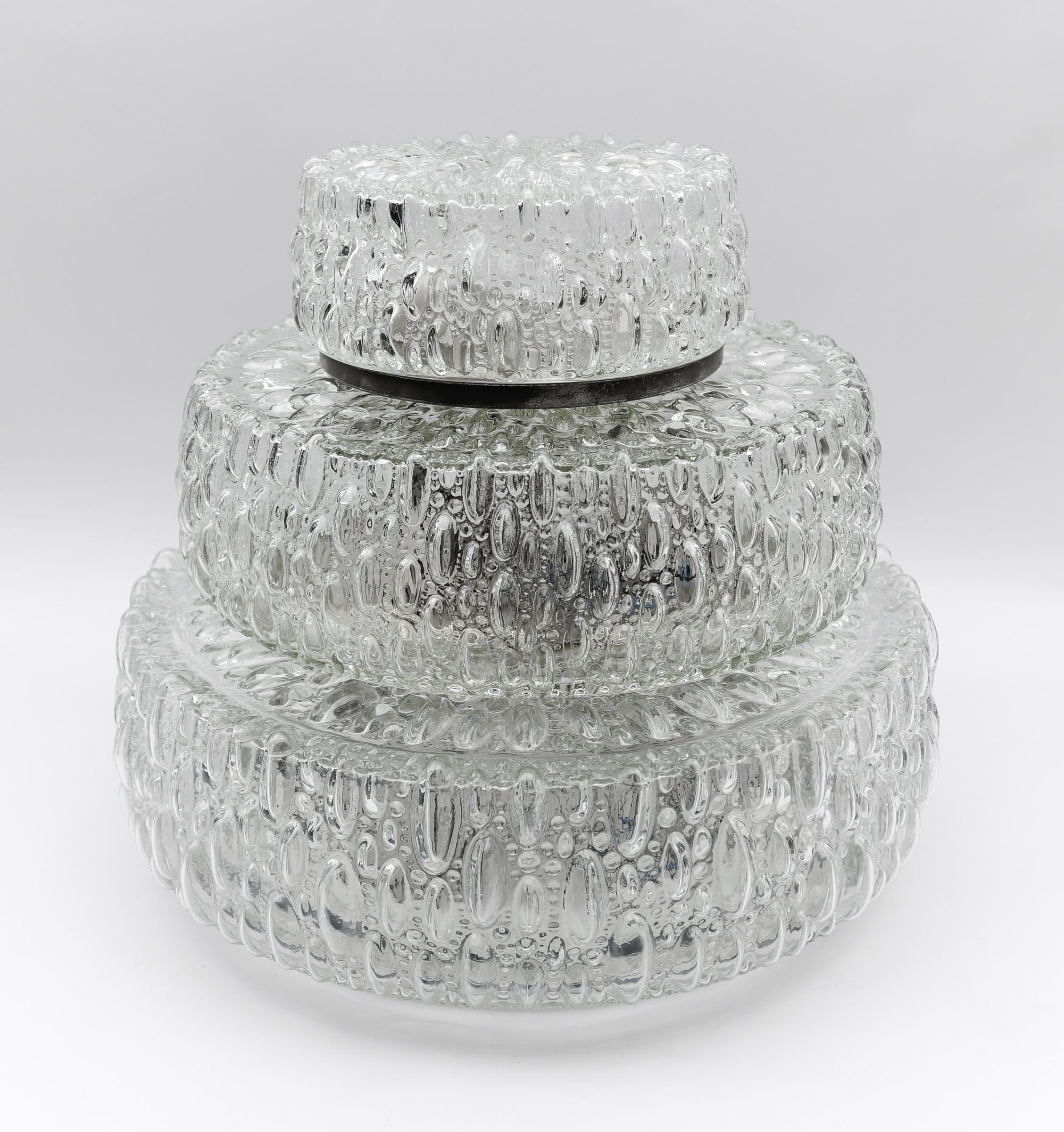 1. de 3 Enorme Lámpara de Pared / Empotrable de Cristal Burbuja de Limburg, años 60 Alemania en venta 3