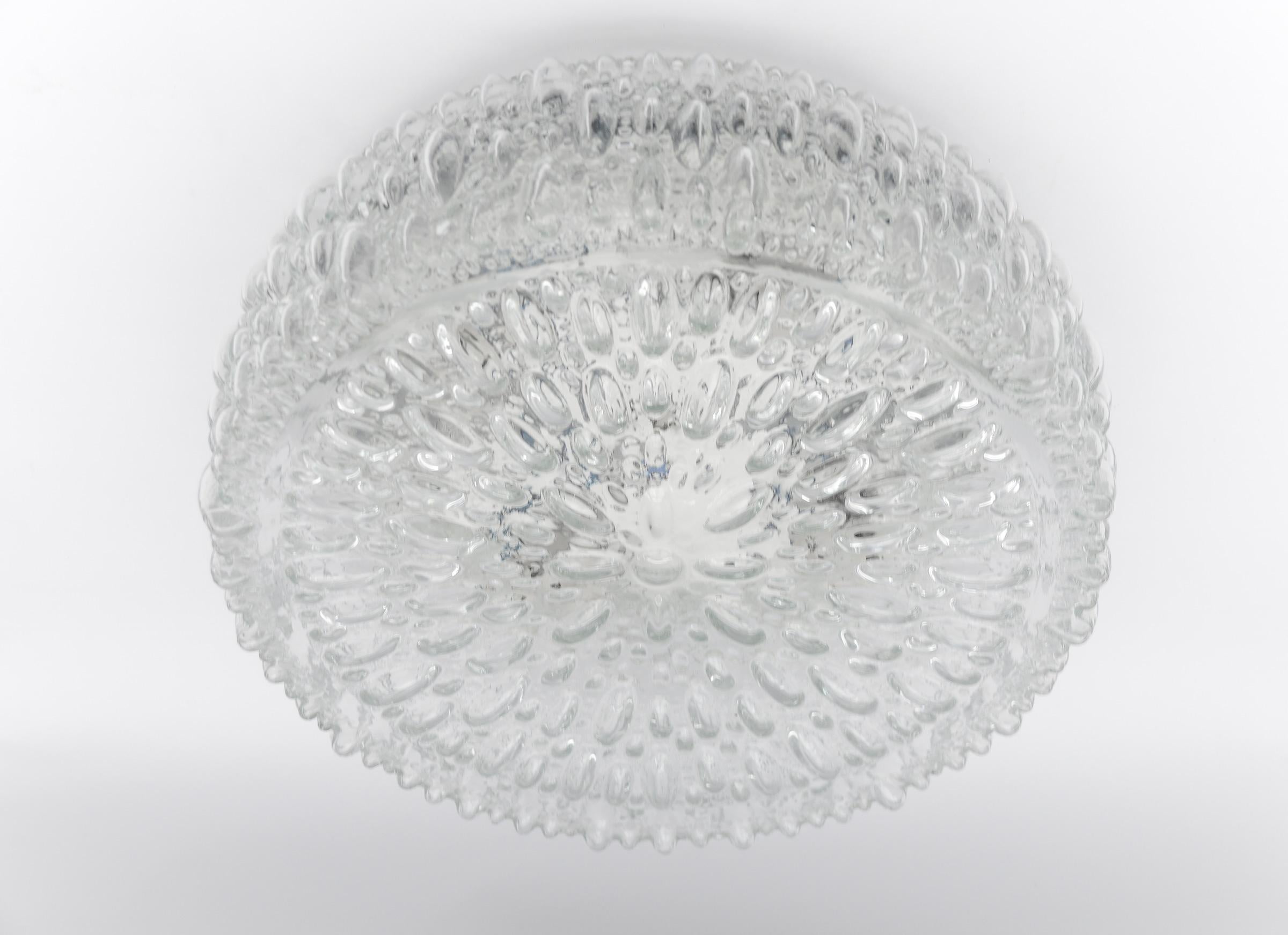 1. de 3 Enorme Lámpara de Pared / Empotrable de Cristal Burbuja de Limburg, años 60 Alemania mediados del siglo XX en venta