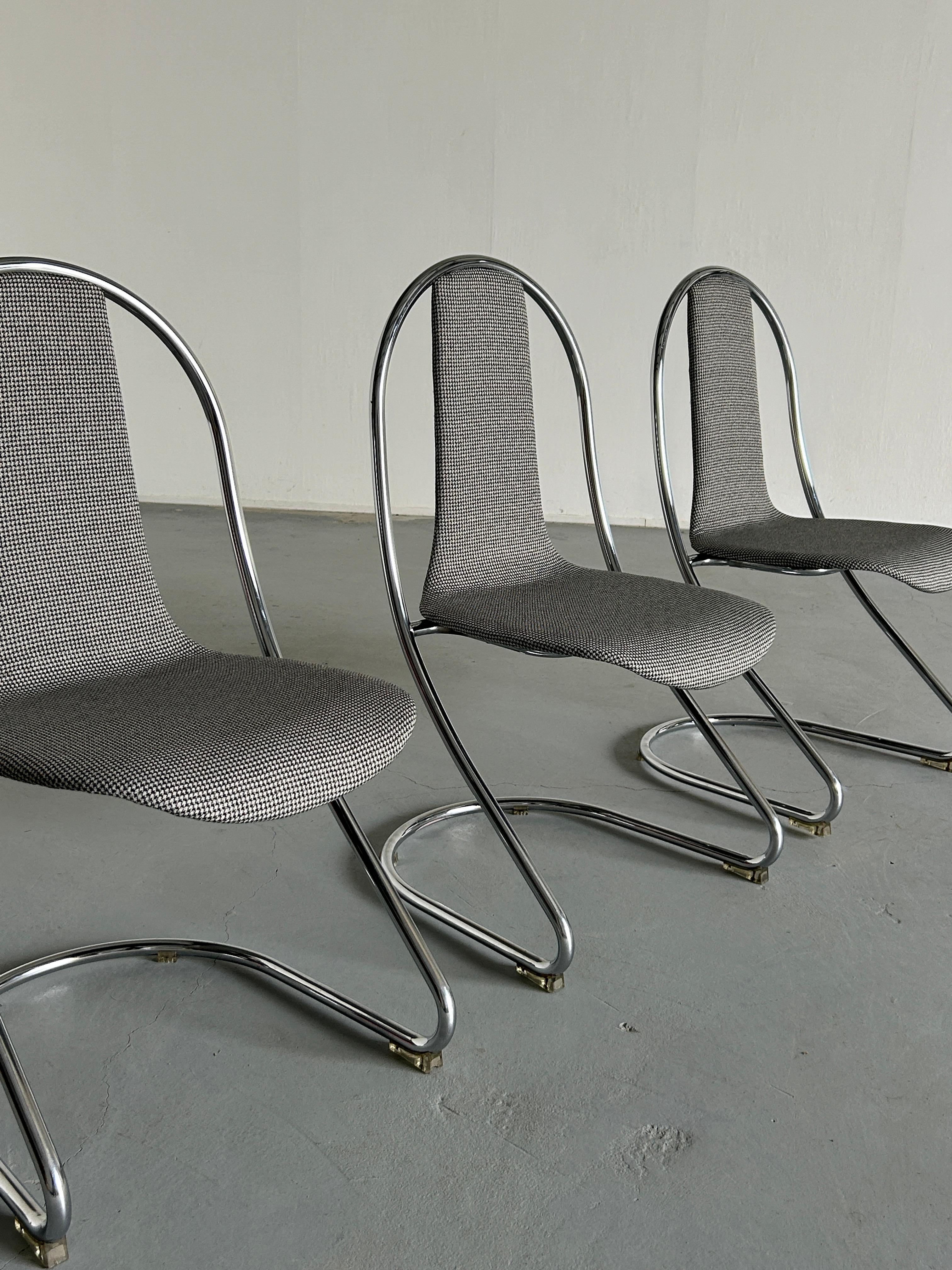 1 of 3 Italian Space Age Tubular Steel Cantilever Chairs in Style of Willy Rizzo For Sale 2