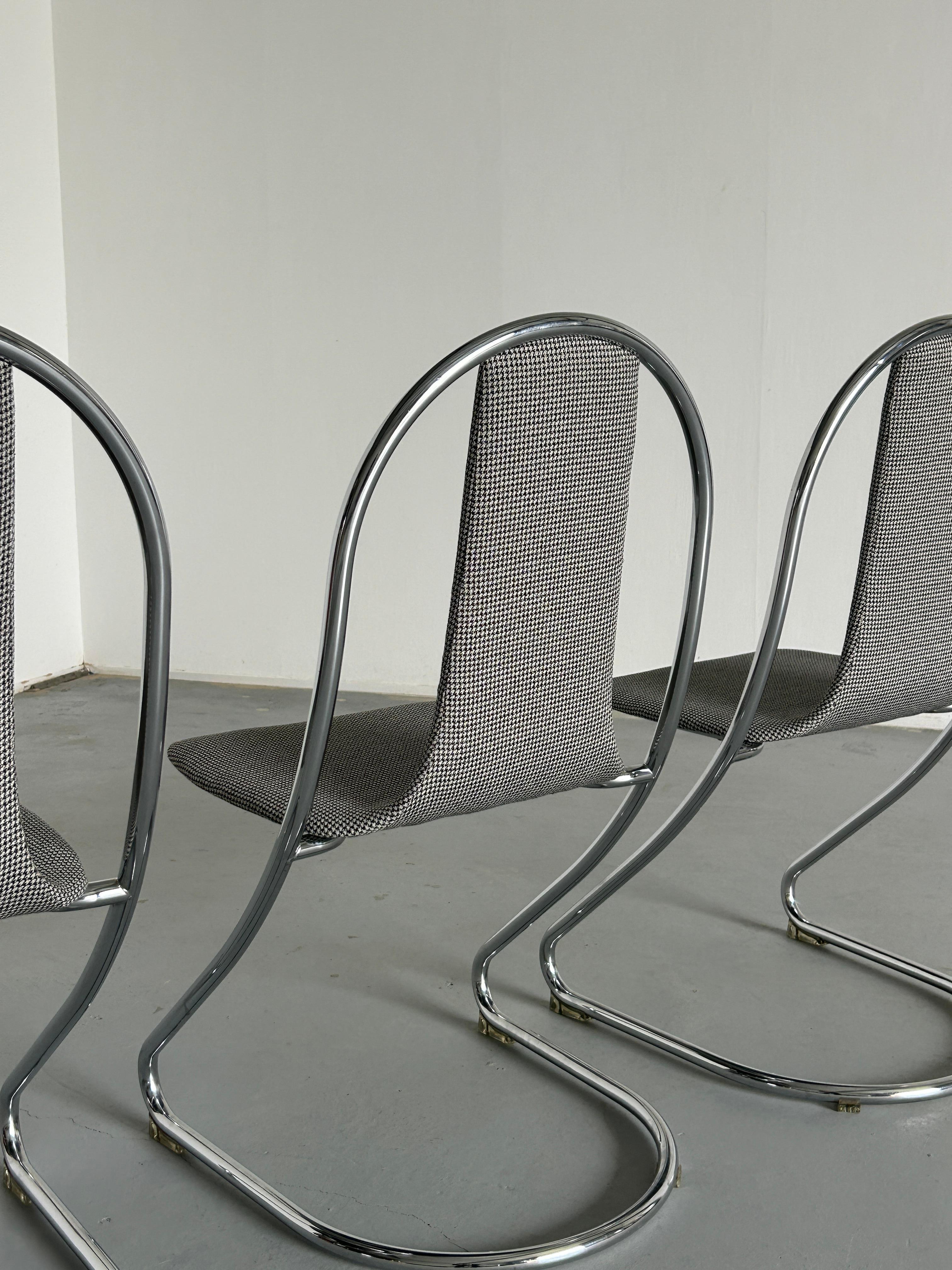 1 of 3 Italian Space Age Tubular Steel Cantilever Chairs in Style of Willy Rizzo For Sale 3
