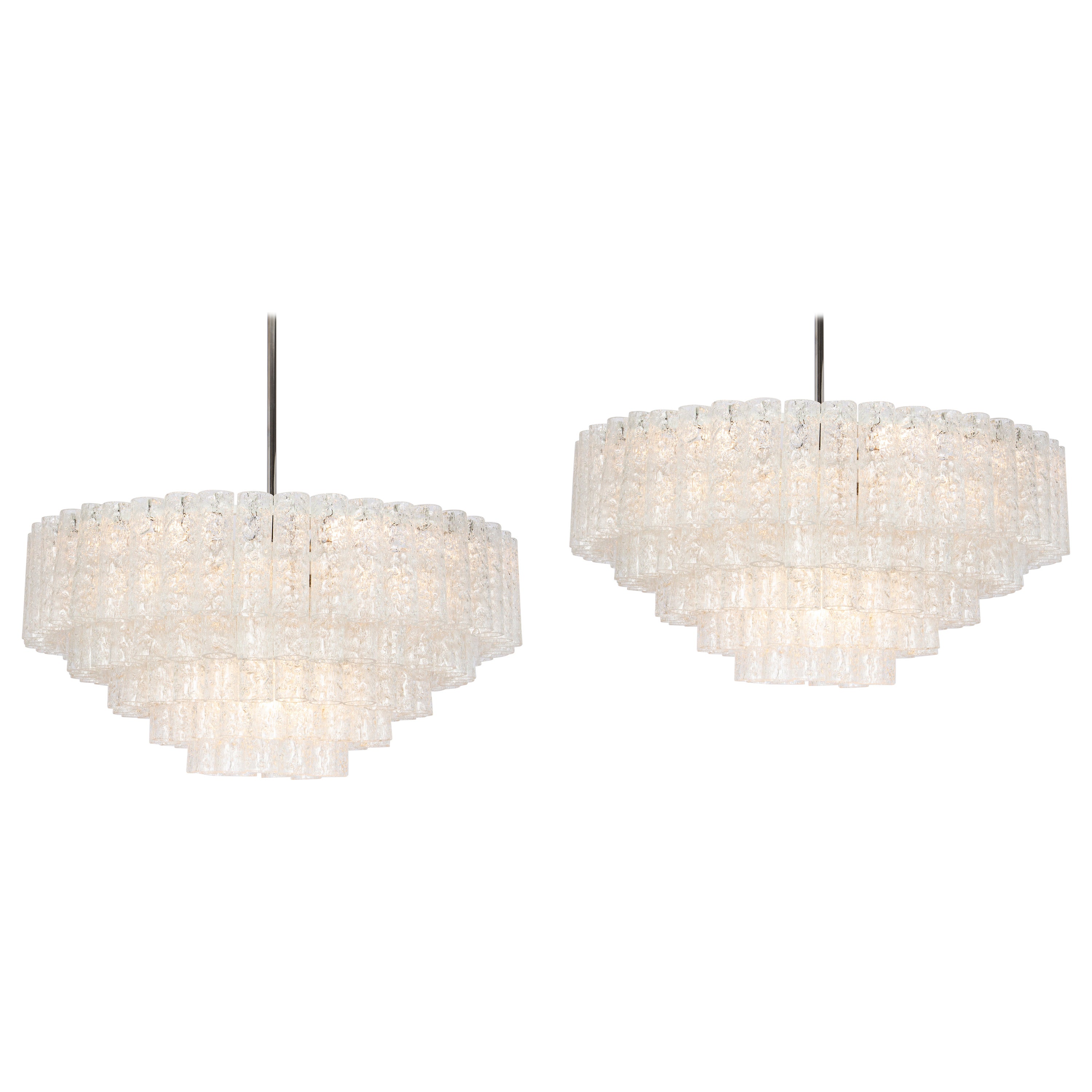 1 di 3 Grandi lampadari a tubo di vetro Doria Ice, Germania, anni '60