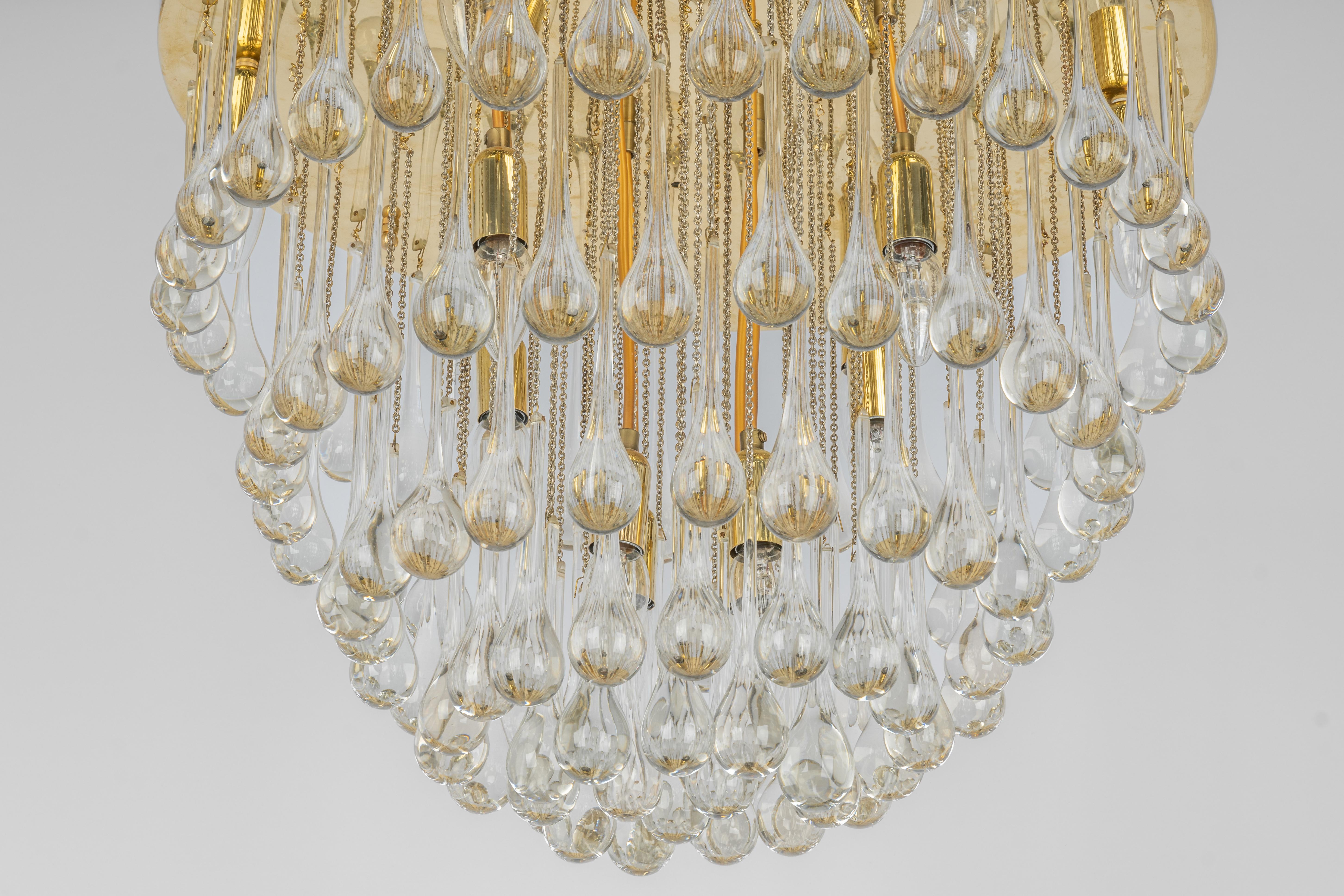 1 of 3 Large Murano Glass Tear Drop Chandelier, Christoph Palme, Germany, 1970s In Good Condition For Sale In Aachen, NRW