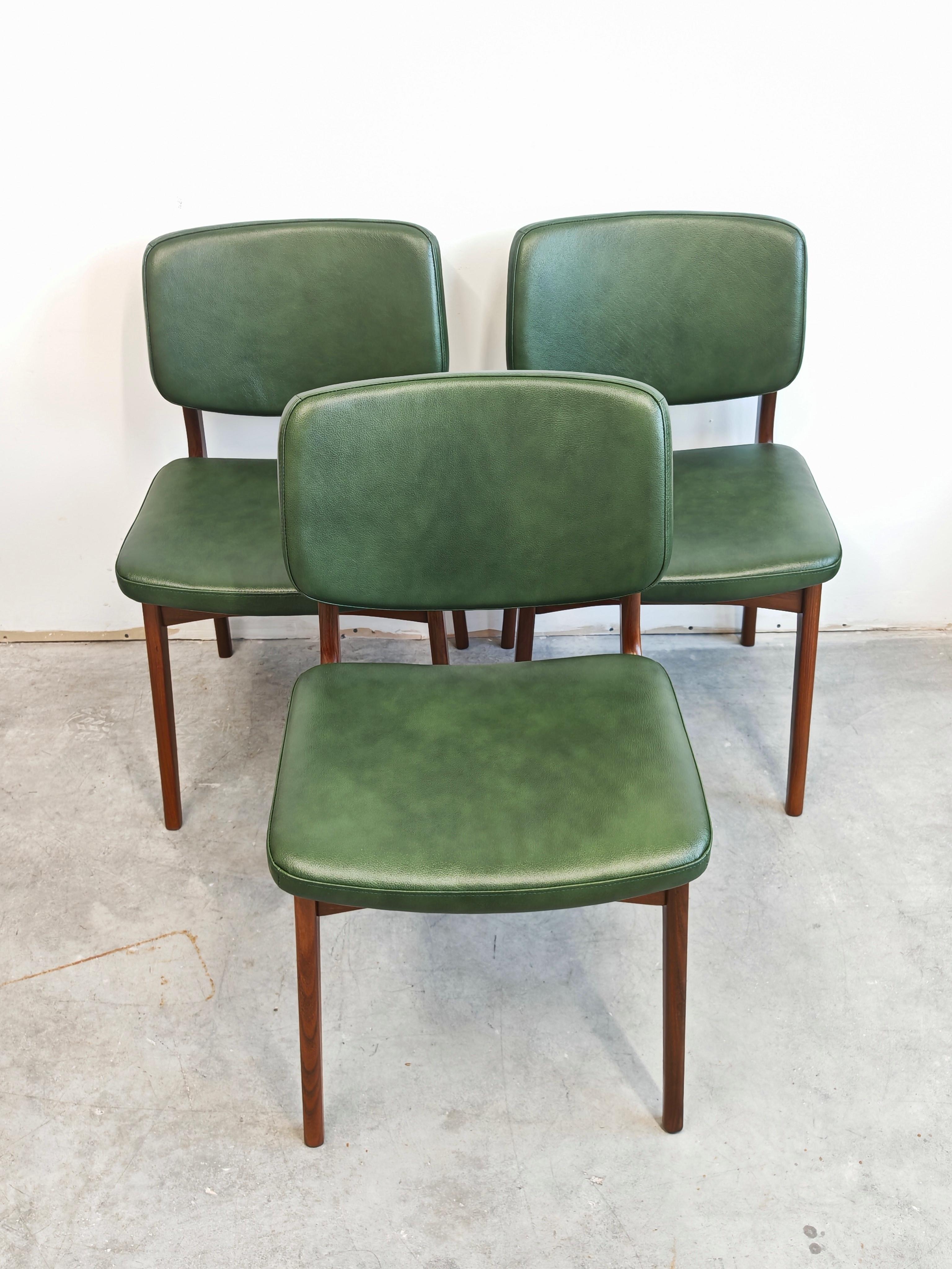 1 of 3 Mid Century Modern Dining Chairs in teak and green leather, Denmark 1960s